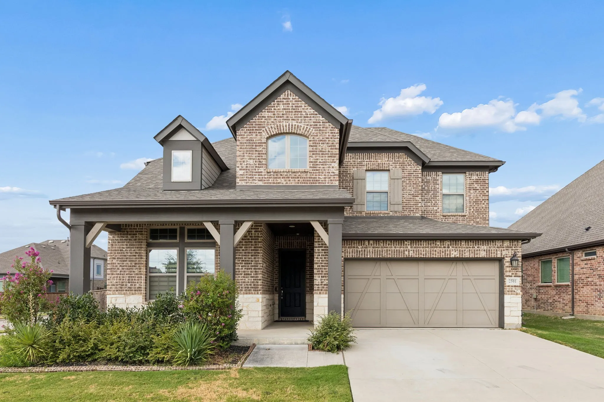 Single Family Residence For Sale in Johnson County , 2501 Collier Street, Mansfield, Texas 76063, 4 Bedroom, 3 Bathroom, 2 Garage spaces, 2,990 Sqft, built in 2020, mls#21362316, Real Estate Agent in Mansfield, Homes For Sale in Johnson county, Homes For Sale in Mansfield, Realtor in Mansfield Texas, Real Estate Brokerage Independent Realty Texas, Luminita Cordes Realtor