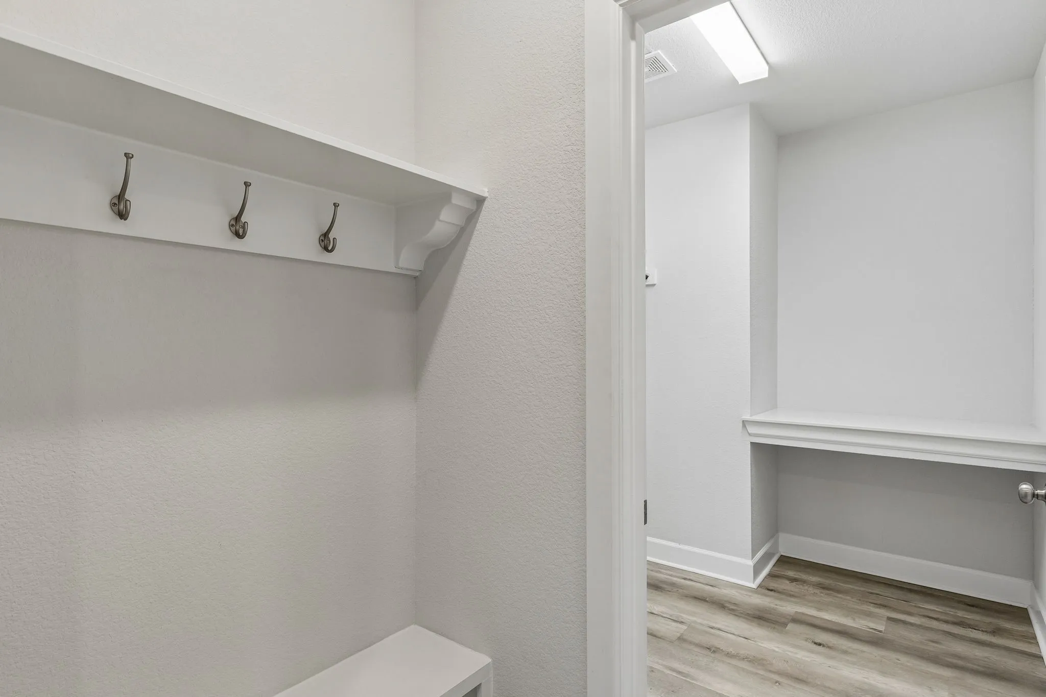 Single Family Residence For Sale in Johnson County , 2501 Collier Street, Mansfield, Texas 76063, 4 Bedroom, 3 Bathroom, 2 Garage spaces, 2,990 Sqft, built in 2020, mls#21362316, Real Estate Agent in Mansfield, Homes For Sale in Johnson county, Homes For Sale in Mansfield, Realtor in Mansfield Texas, Real Estate Brokerage Independent Realty Texas, Luminita Cordes Realtor