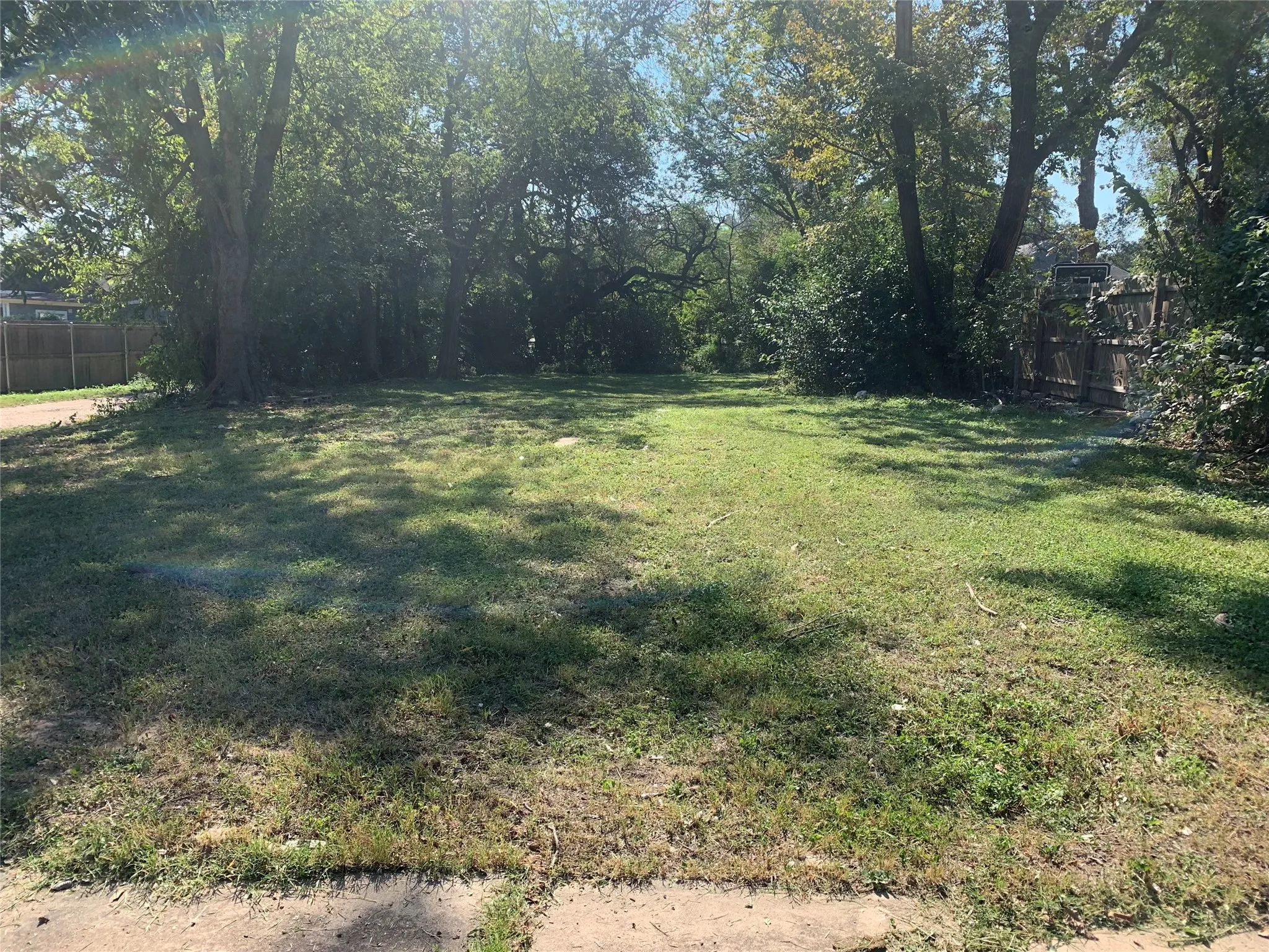 Unimproved Land For Sale in Mc Lennan County , 522 Proctor Avenue, Waco, Texas 76708, 0, 0, Garage spaces, 0 Sqft, built in 0, mls#21362306, Real Estate Agent in Waco, Homes For Sale in Mc Lennan county, Homes For Sale in Waco, Realtor in Waco Texas, Real Estate Brokerage Independent Realty Texas, Luminita Cordes Realtor