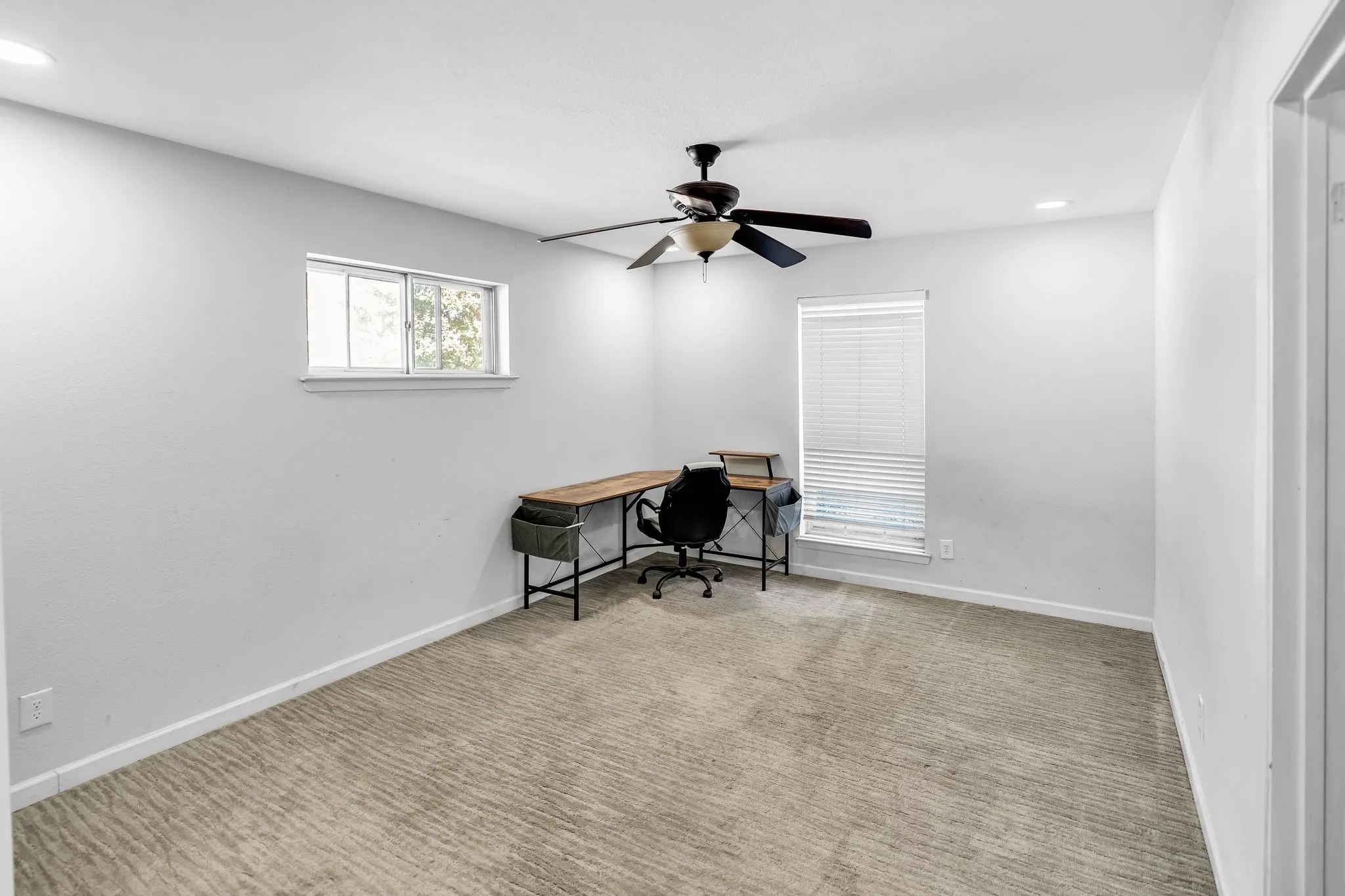 Single Family Residence For Rent in Dallas County , 1400 Moss Rose Circle, Irving, Texas 75061, 4 Bedroom, 3 Bathroom, 2 Garage spaces, 2,489 Sqft, built in 1966, mls#21362324, Real Estate Agent in Irving, Homes For Rent in Dallas county, Homes For Rent in Irving, Realtor in Irving Texas, Real Estate Brokerage Independent Realty Texas, Luminita Cordes Realtor