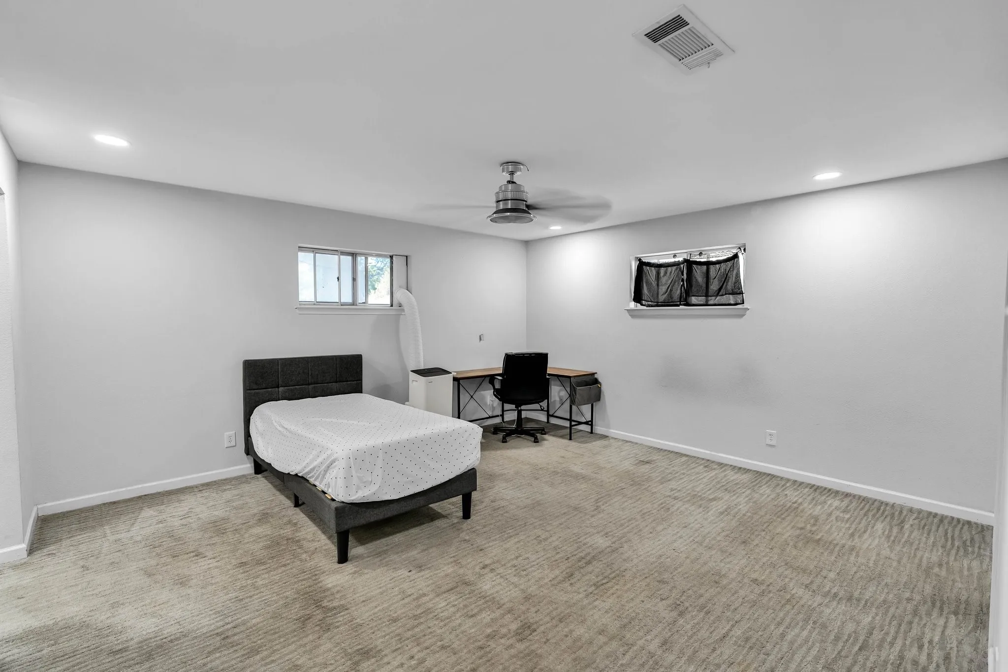 Single Family Residence For Rent in Dallas County , 1400 Moss Rose Circle, Irving, Texas 75061, 4 Bedroom, 3 Bathroom, 2 Garage spaces, 2,489 Sqft, built in 1966, mls#21362324, Real Estate Agent in Irving, Homes For Rent in Dallas county, Homes For Rent in Irving, Realtor in Irving Texas, Real Estate Brokerage Independent Realty Texas, Luminita Cordes Realtor