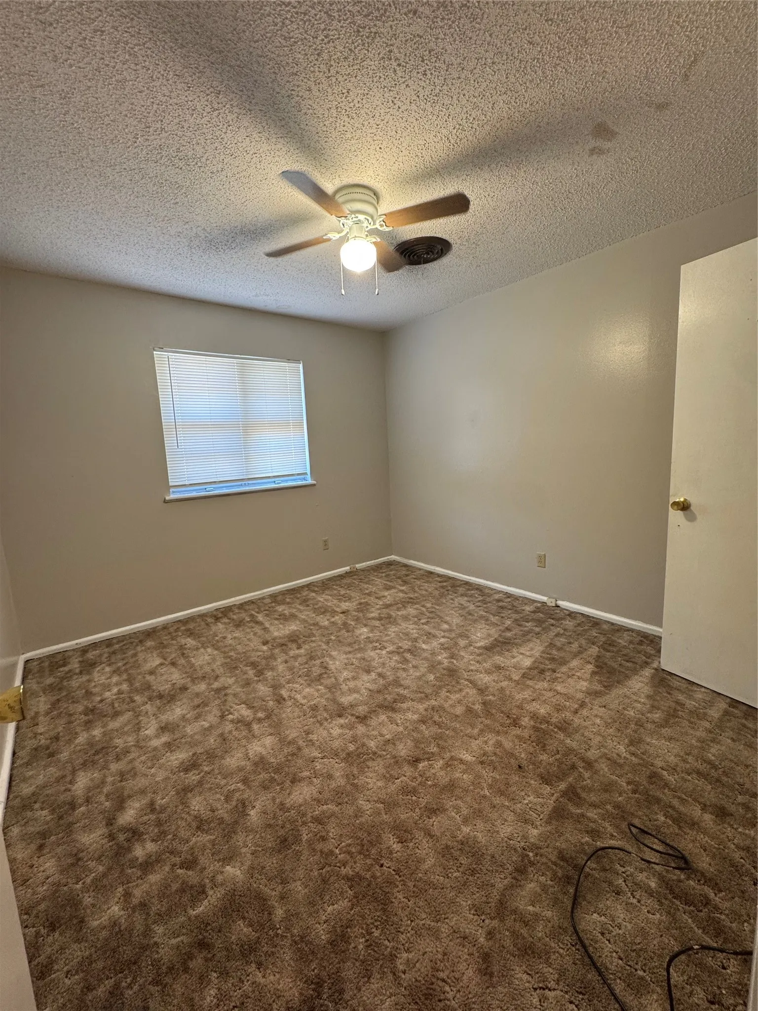 Condominium For Sale in Taylor County , 4611 N 2nd Street, Abilene, Texas 79603, 2 Bedroom, 2 Bathroom, 2 Garage spaces, 1,164 Sqft, built in 1964, mls#21362329, Real Estate Agent in Abilene, Homes For Sale in Taylor county, Homes For Sale in Abilene, Realtor in Abilene Texas, Real Estate Brokerage Independent Realty Texas, Luminita Cordes Realtor