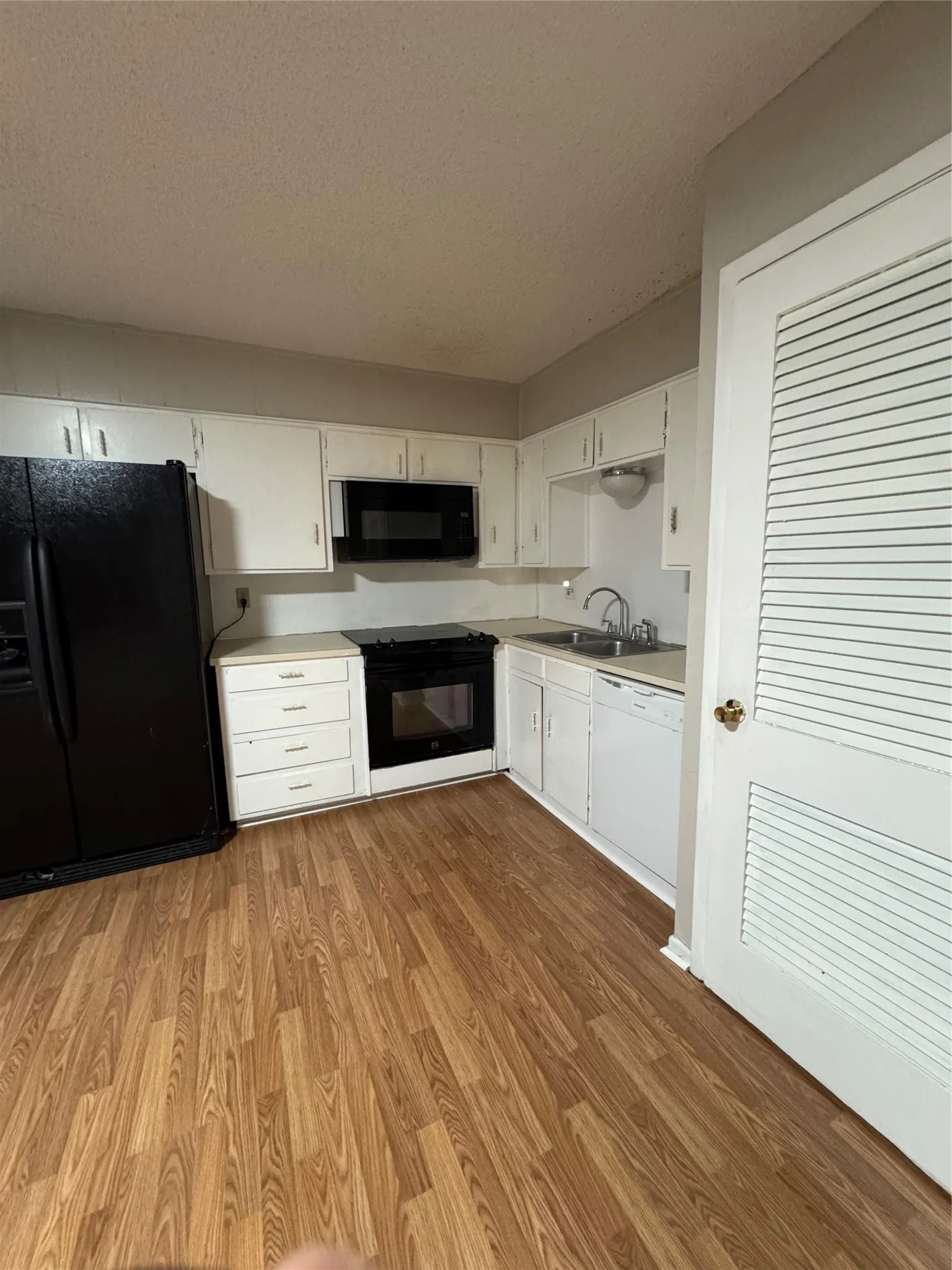 Condominium For Sale in Taylor County , 4611 N 2nd Street, Abilene, Texas 79603, 2 Bedroom, 2 Bathroom, 2 Garage spaces, 1,164 Sqft, built in 1964, mls#21362329, Real Estate Agent in Abilene, Homes For Sale in Taylor county, Homes For Sale in Abilene, Realtor in Abilene Texas, Real Estate Brokerage Independent Realty Texas, Luminita Cordes Realtor