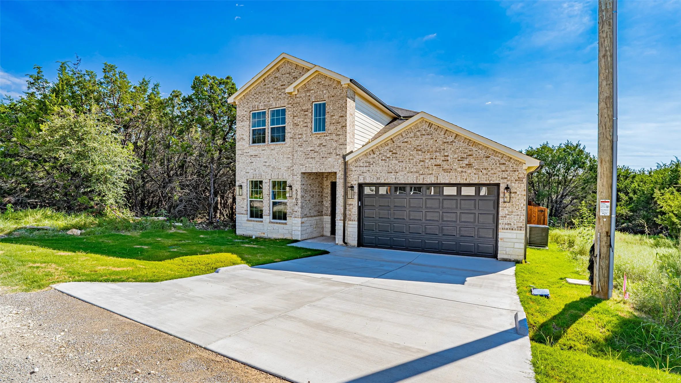 Single Family Residence For Rent in Hood County , 5702 Barkridge Drive, Granbury, Texas 76048, 4 Bedroom, 3 Bathroom, 2 Garage spaces, 2,228 Sqft, built in 2025, mls#21362334, Real Estate Agent in Granbury, Homes For Rent in Hood county, Homes For Rent in Granbury, Realtor in Granbury Texas, Real Estate Brokerage Independent Realty Texas, Luminita Cordes Realtor