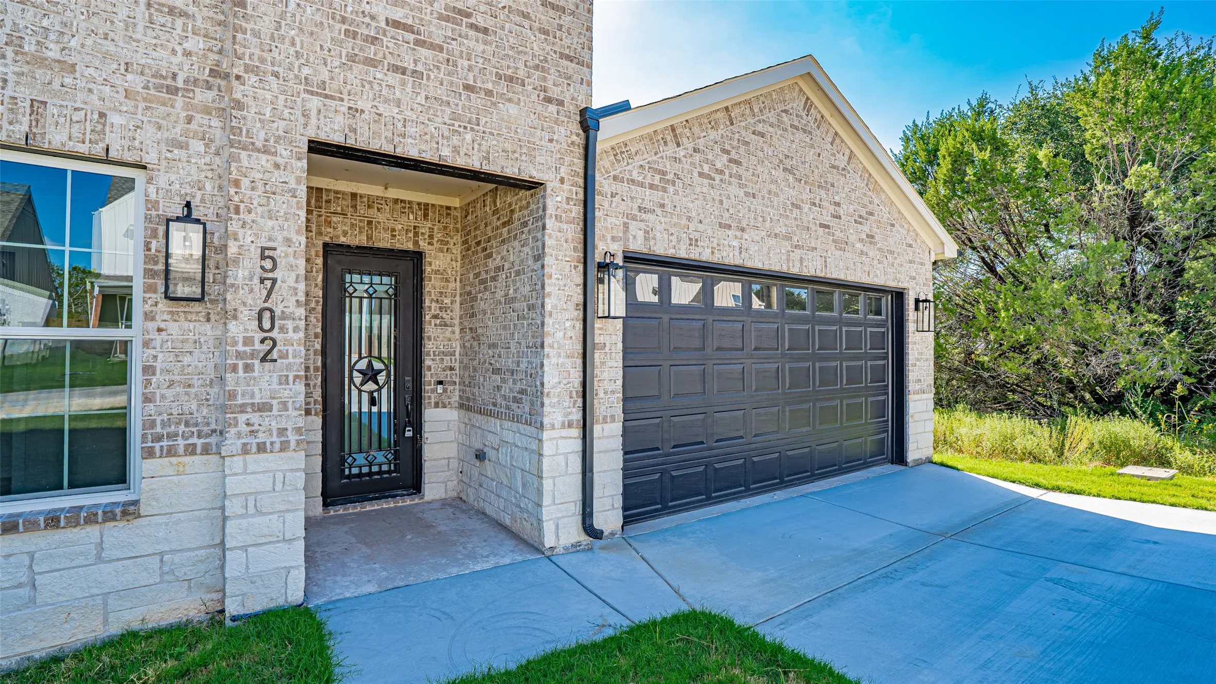 Single Family Residence For Rent in Hood County , 5702 Barkridge Drive, Granbury, Texas 76048, 4 Bedroom, 3 Bathroom, 2 Garage spaces, 2,228 Sqft, built in 2025, mls#21362334, Real Estate Agent in Granbury, Homes For Rent in Hood county, Homes For Rent in Granbury, Realtor in Granbury Texas, Real Estate Brokerage Independent Realty Texas, Luminita Cordes Realtor