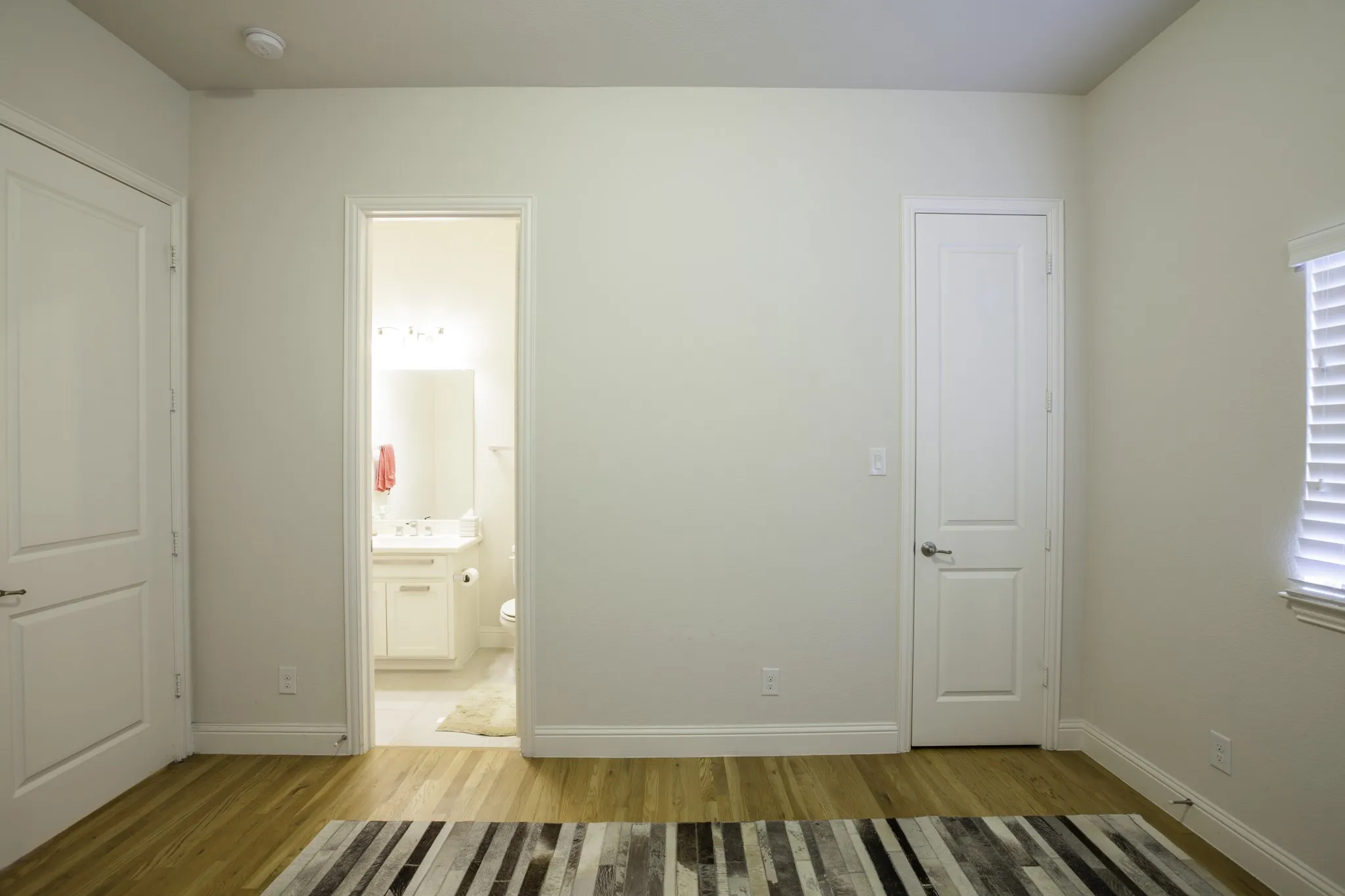 Single Family Residence For Rent in Collin County , 1614 Thoroughbred Lane, Allen, Texas 75002, 5 Bedroom, 6 Bathroom, 3 Garage spaces, 4,121 Sqft, built in 2015, mls#21362331, Real Estate Agent in Allen, Homes For Rent in Collin county, Homes For Rent in Allen, Realtor in Allen Texas, Real Estate Brokerage Independent Realty Texas, Luminita Cordes Realtor