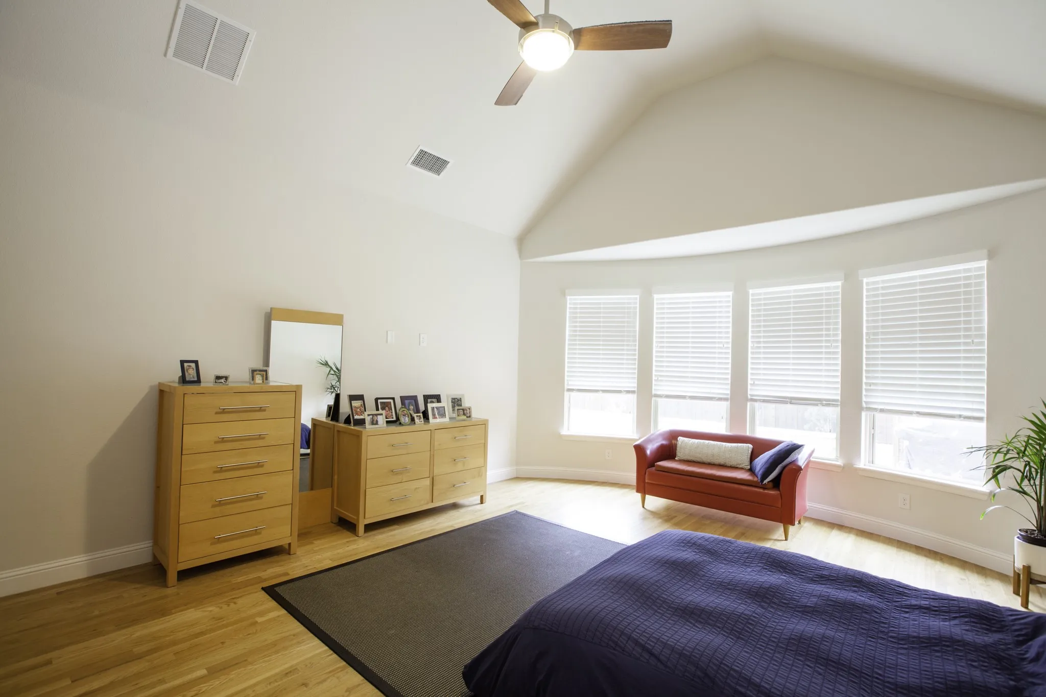 Single Family Residence For Rent in Collin County , 1614 Thoroughbred Lane, Allen, Texas 75002, 5 Bedroom, 6 Bathroom, 3 Garage spaces, 4,121 Sqft, built in 2015, mls#21362331, Real Estate Agent in Allen, Homes For Rent in Collin county, Homes For Rent in Allen, Realtor in Allen Texas, Real Estate Brokerage Independent Realty Texas, Luminita Cordes Realtor
