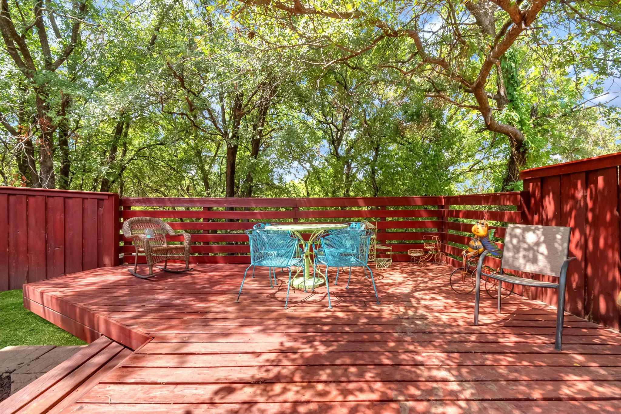 Single Family Residence For Sale in Tarrant County , 18 Red Bluff Court, Mansfield, Texas 76063, 4 Bedroom, 3 Bathroom, 2 Garage spaces, 2,886 Sqft, built in 1998, mls#21361306, Real Estate Agent in Mansfield, Homes For Sale in Tarrant county, Homes For Sale in Mansfield, Realtor in Mansfield Texas, Real Estate Brokerage Independent Realty Texas, Luminita Cordes Realtor