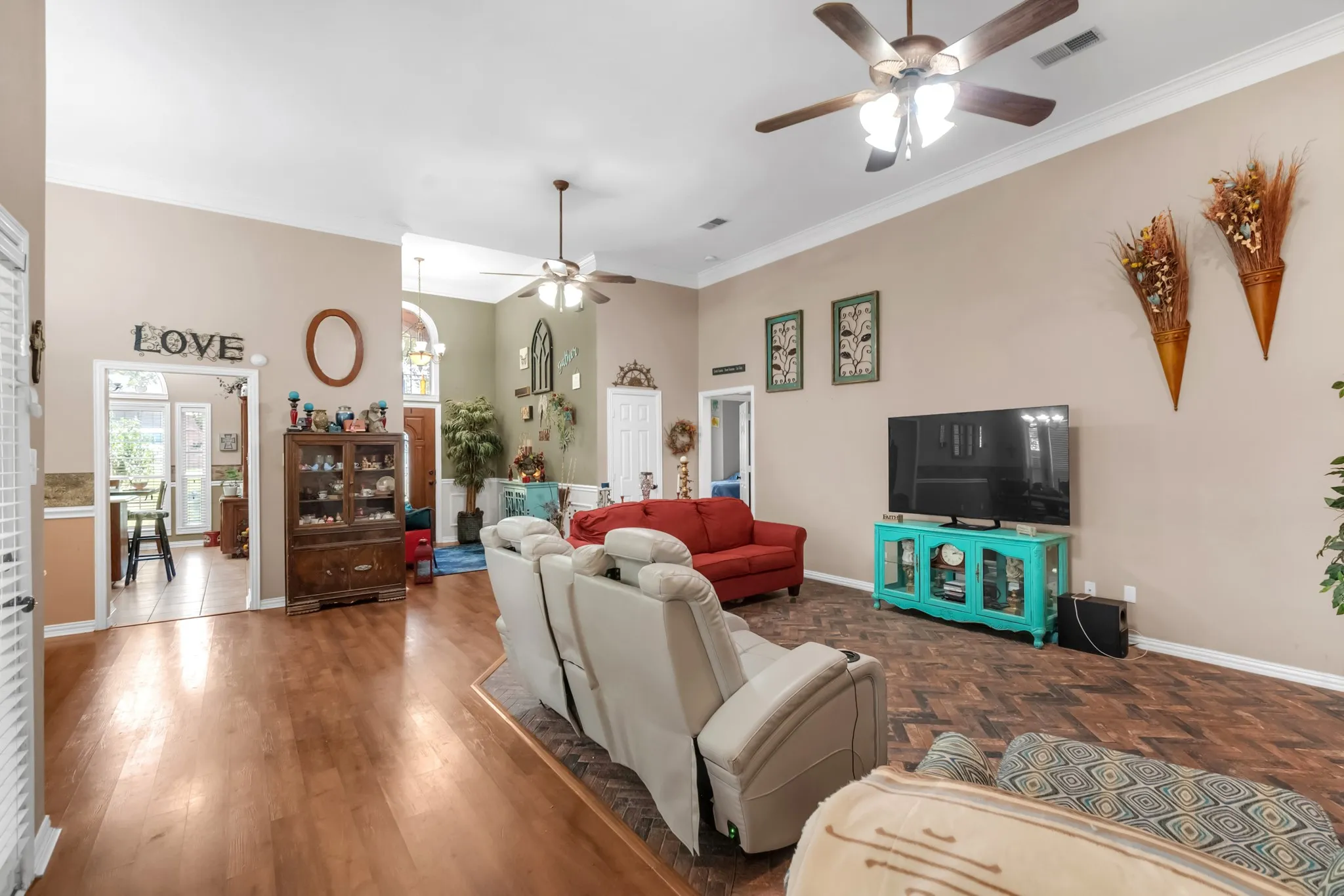 Single Family Residence For Sale in Tarrant County , 18 Red Bluff Court, Mansfield, Texas 76063, 4 Bedroom, 3 Bathroom, 2 Garage spaces, 2,886 Sqft, built in 1998, mls#21361306, Real Estate Agent in Mansfield, Homes For Sale in Tarrant county, Homes For Sale in Mansfield, Realtor in Mansfield Texas, Real Estate Brokerage Independent Realty Texas, Luminita Cordes Realtor