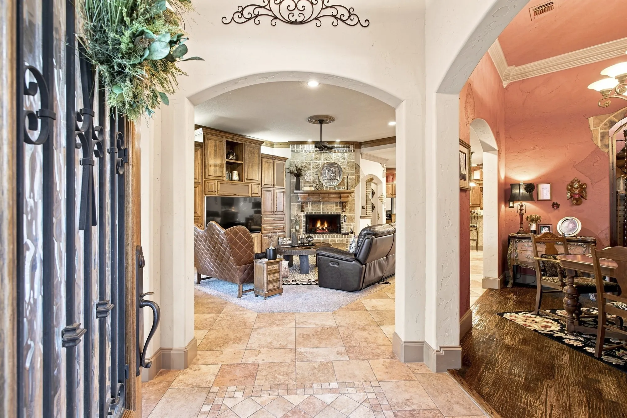 Single Family Residence For Sale in Tarrant County , 613 Sophie Lane, Colleyville, Texas 76034, 3 Bedroom, 4 Bathroom, 2 Garage spaces, 2,914 Sqft, built in 2004, mls#21360901, Real Estate Agent in Colleyville, Homes For Sale in Tarrant county, Homes For Sale in Colleyville, Realtor in Colleyville Texas, Real Estate Brokerage Independent Realty Texas, Luminita Cordes Realtor