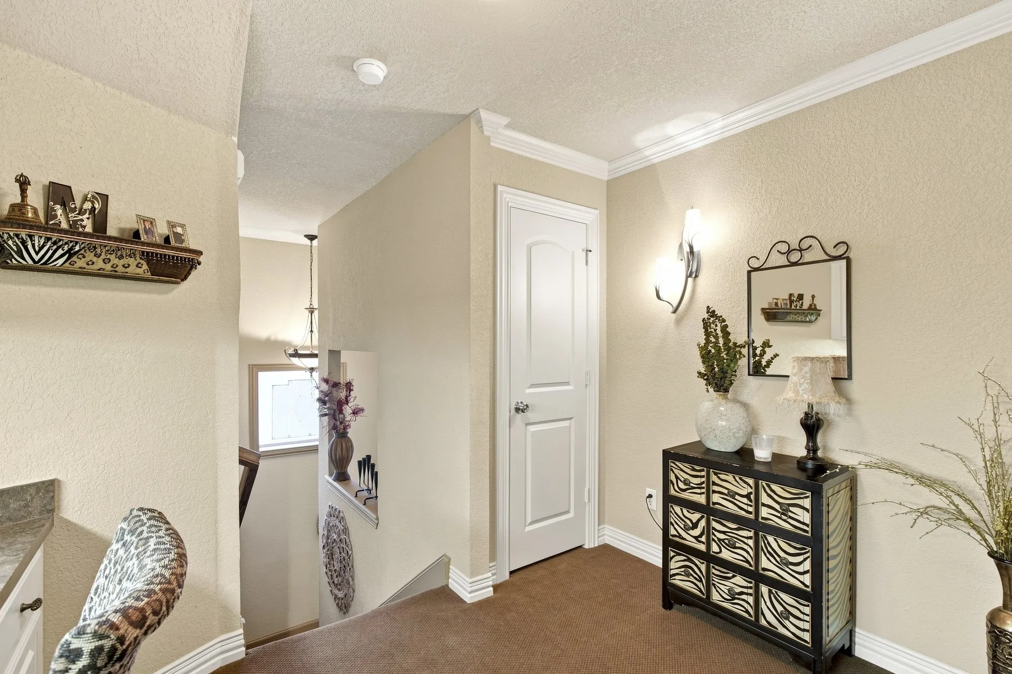 Single Family Residence For Sale in Tarrant County , 613 Sophie Lane, Colleyville, Texas 76034, 3 Bedroom, 4 Bathroom, 2 Garage spaces, 2,914 Sqft, built in 2004, mls#21360901, Real Estate Agent in Colleyville, Homes For Sale in Tarrant county, Homes For Sale in Colleyville, Realtor in Colleyville Texas, Real Estate Brokerage Independent Realty Texas, Luminita Cordes Realtor