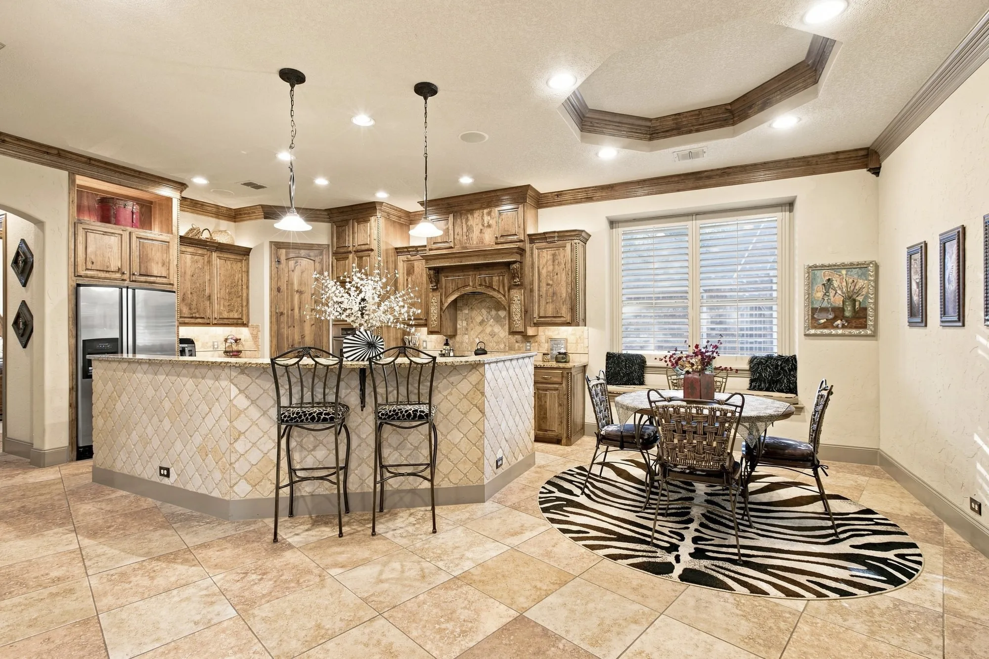 Single Family Residence For Sale in Tarrant County , 613 Sophie Lane, Colleyville, Texas 76034, 3 Bedroom, 4 Bathroom, 2 Garage spaces, 2,914 Sqft, built in 2004, mls#21360901, Real Estate Agent in Colleyville, Homes For Sale in Tarrant county, Homes For Sale in Colleyville, Realtor in Colleyville Texas, Real Estate Brokerage Independent Realty Texas, Luminita Cordes Realtor