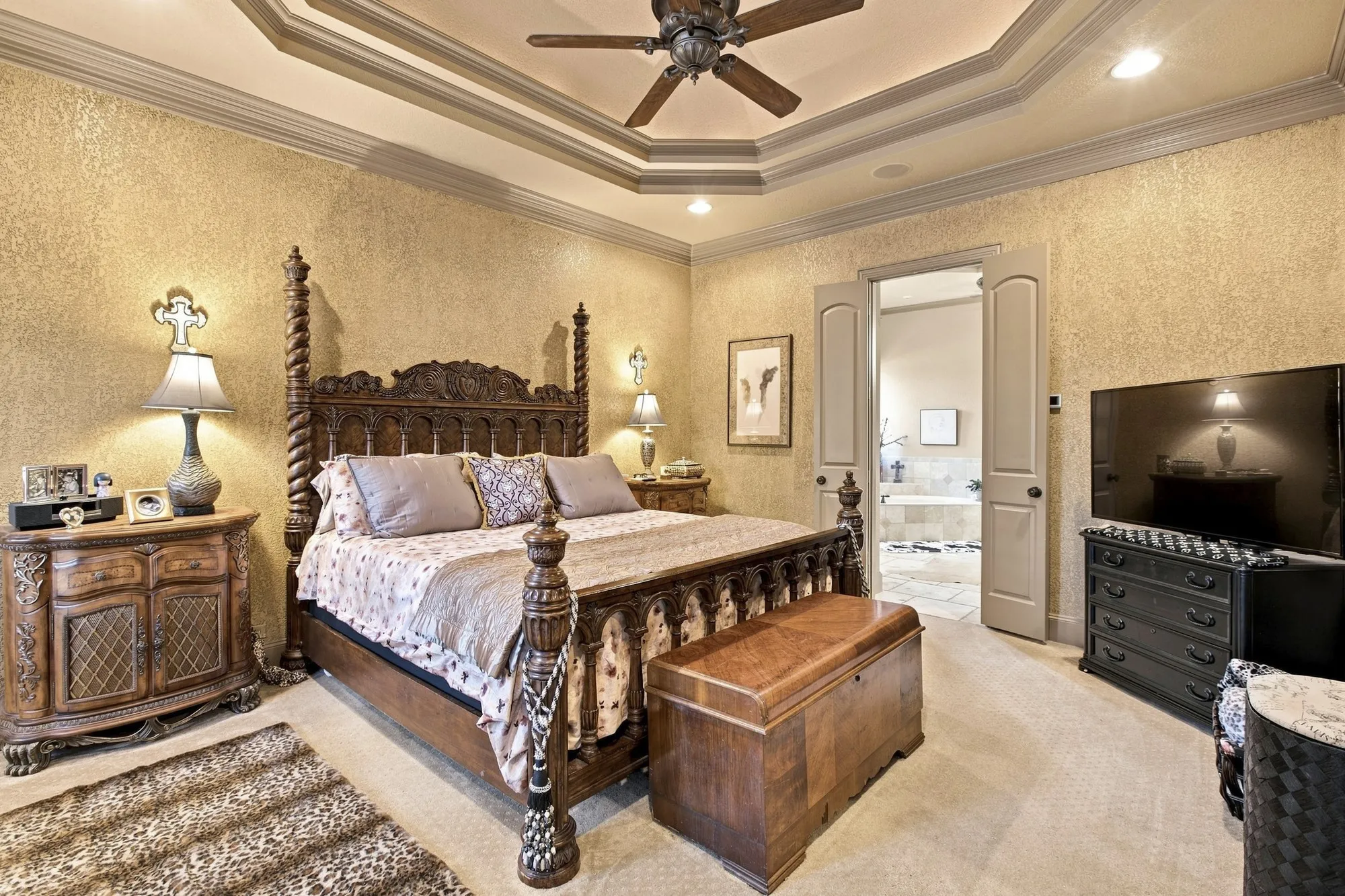 Single Family Residence For Sale in Tarrant County , 613 Sophie Lane, Colleyville, Texas 76034, 3 Bedroom, 4 Bathroom, 2 Garage spaces, 2,914 Sqft, built in 2004, mls#21360901, Real Estate Agent in Colleyville, Homes For Sale in Tarrant county, Homes For Sale in Colleyville, Realtor in Colleyville Texas, Real Estate Brokerage Independent Realty Texas, Luminita Cordes Realtor