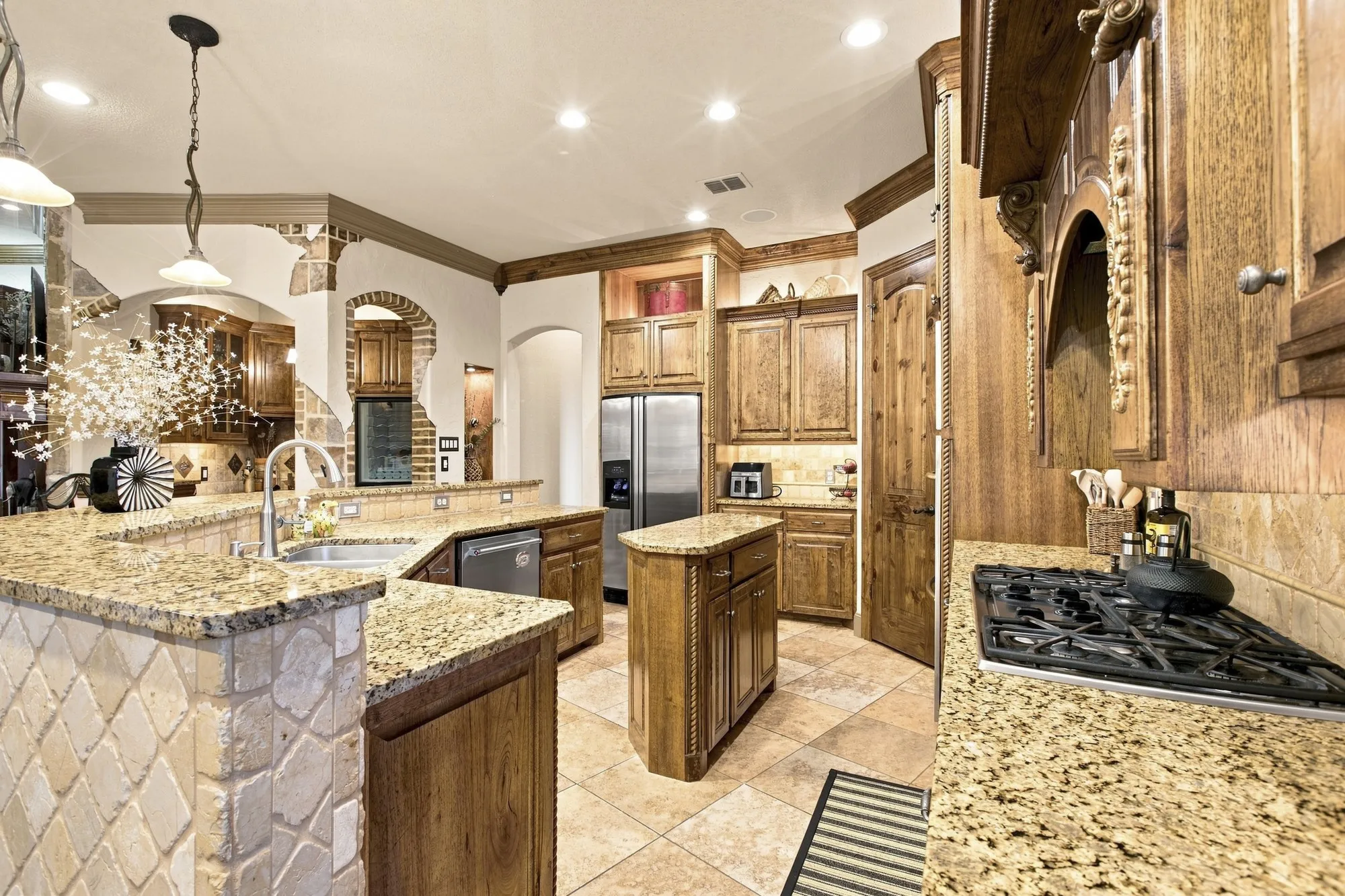 Single Family Residence For Sale in Tarrant County , 613 Sophie Lane, Colleyville, Texas 76034, 3 Bedroom, 4 Bathroom, 2 Garage spaces, 2,914 Sqft, built in 2004, mls#21360901, Real Estate Agent in Colleyville, Homes For Sale in Tarrant county, Homes For Sale in Colleyville, Realtor in Colleyville Texas, Real Estate Brokerage Independent Realty Texas, Luminita Cordes Realtor