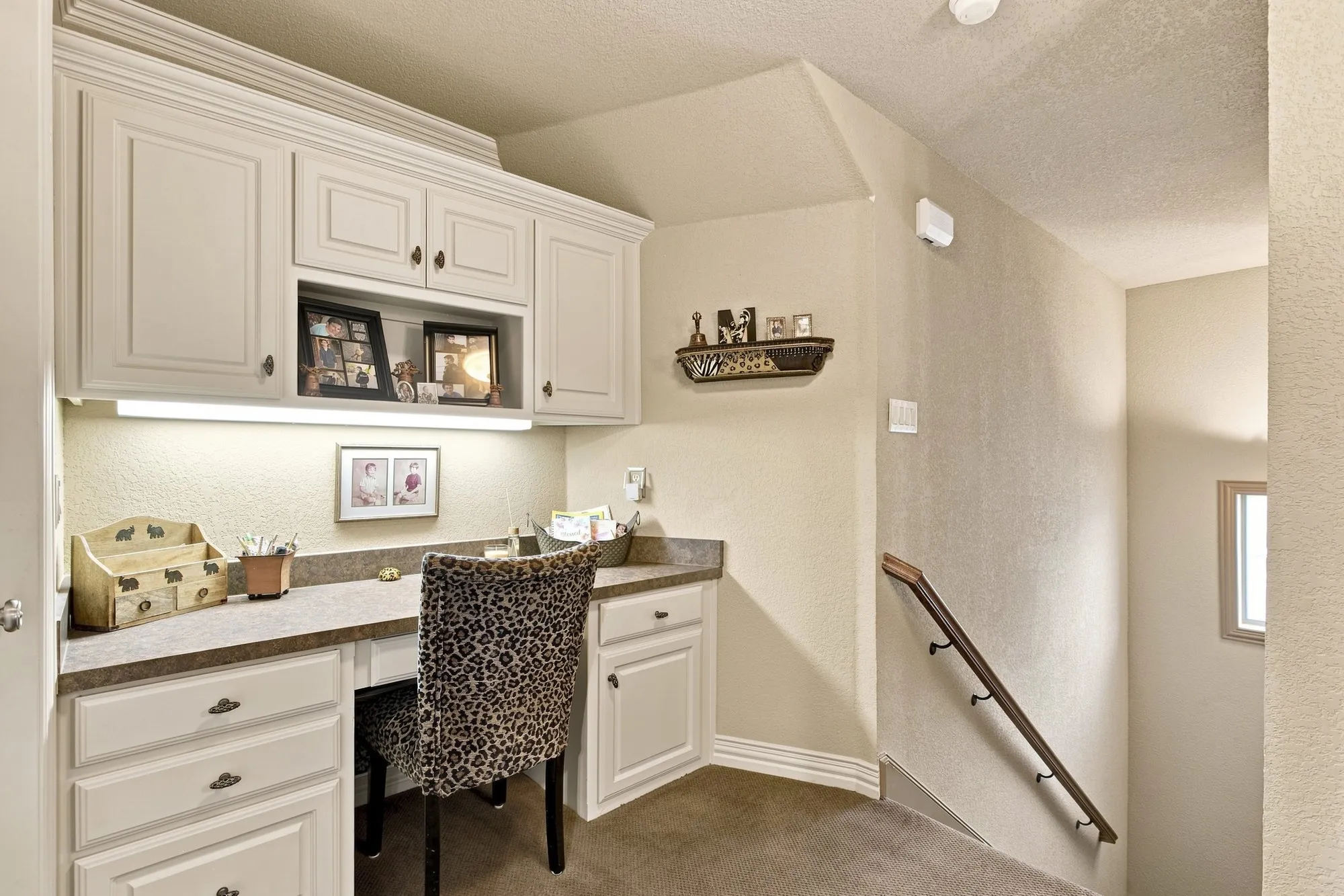 Single Family Residence For Sale in Tarrant County , 613 Sophie Lane, Colleyville, Texas 76034, 3 Bedroom, 4 Bathroom, 2 Garage spaces, 2,914 Sqft, built in 2004, mls#21360901, Real Estate Agent in Colleyville, Homes For Sale in Tarrant county, Homes For Sale in Colleyville, Realtor in Colleyville Texas, Real Estate Brokerage Independent Realty Texas, Luminita Cordes Realtor