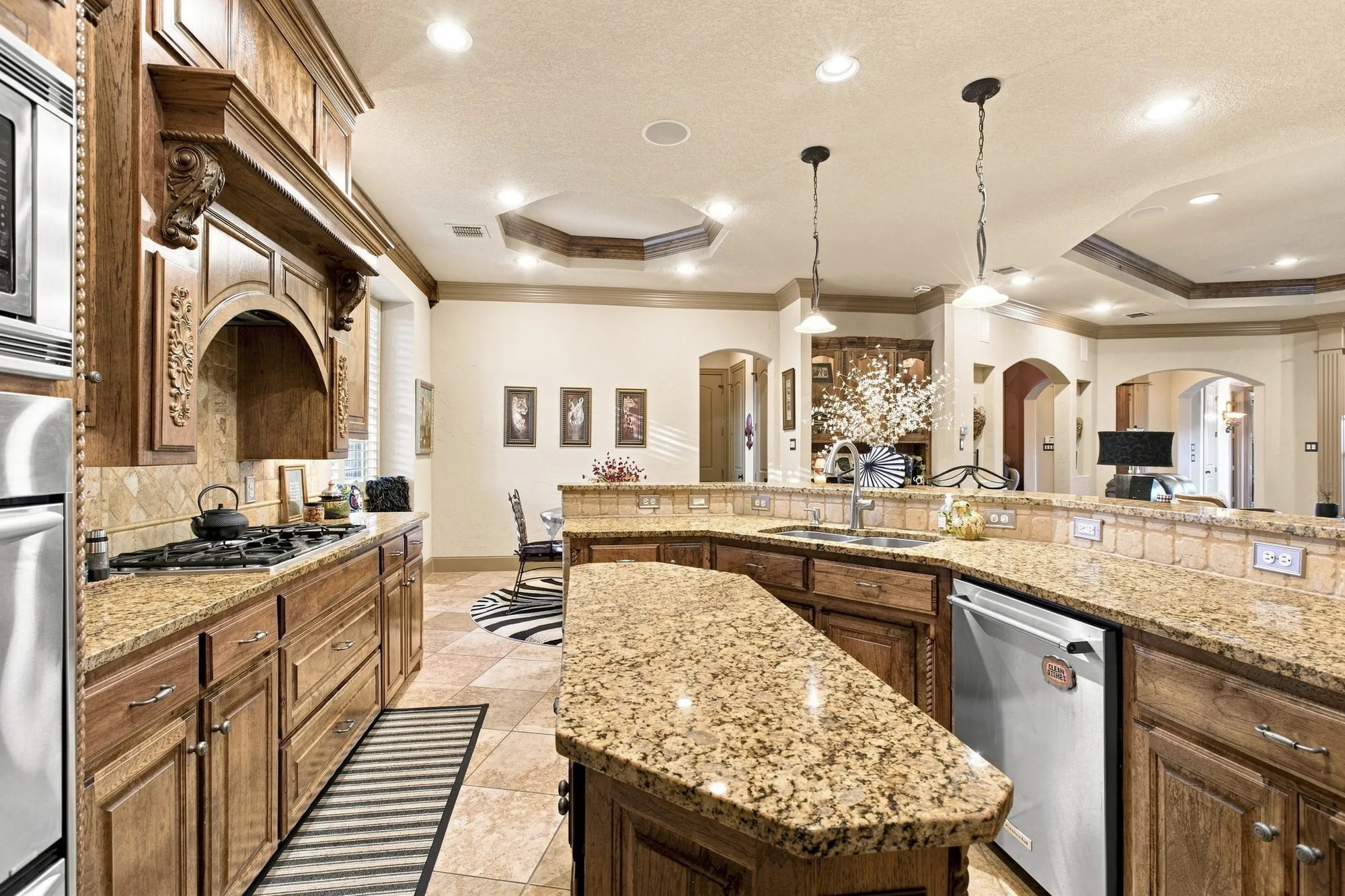 Single Family Residence For Sale in Tarrant County , 613 Sophie Lane, Colleyville, Texas 76034, 3 Bedroom, 4 Bathroom, 2 Garage spaces, 2,914 Sqft, built in 2004, mls#21360901, Real Estate Agent in Colleyville, Homes For Sale in Tarrant county, Homes For Sale in Colleyville, Realtor in Colleyville Texas, Real Estate Brokerage Independent Realty Texas, Luminita Cordes Realtor