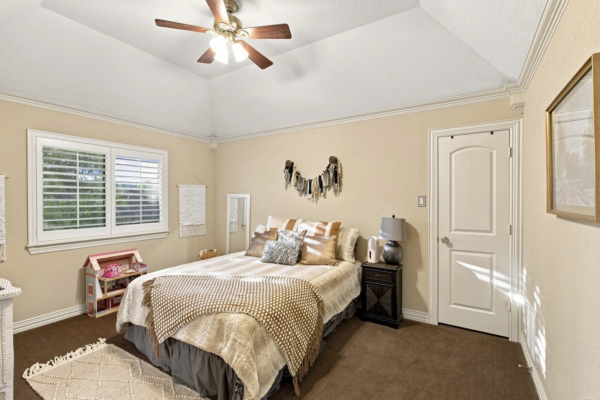 Single Family Residence For Sale in Tarrant County , 613 Sophie Lane, Colleyville, Texas 76034, 3 Bedroom, 4 Bathroom, 2 Garage spaces, 2,914 Sqft, built in 2004, mls#21360901, Real Estate Agent in Colleyville, Homes For Sale in Tarrant county, Homes For Sale in Colleyville, Realtor in Colleyville Texas, Real Estate Brokerage Independent Realty Texas, Luminita Cordes Realtor