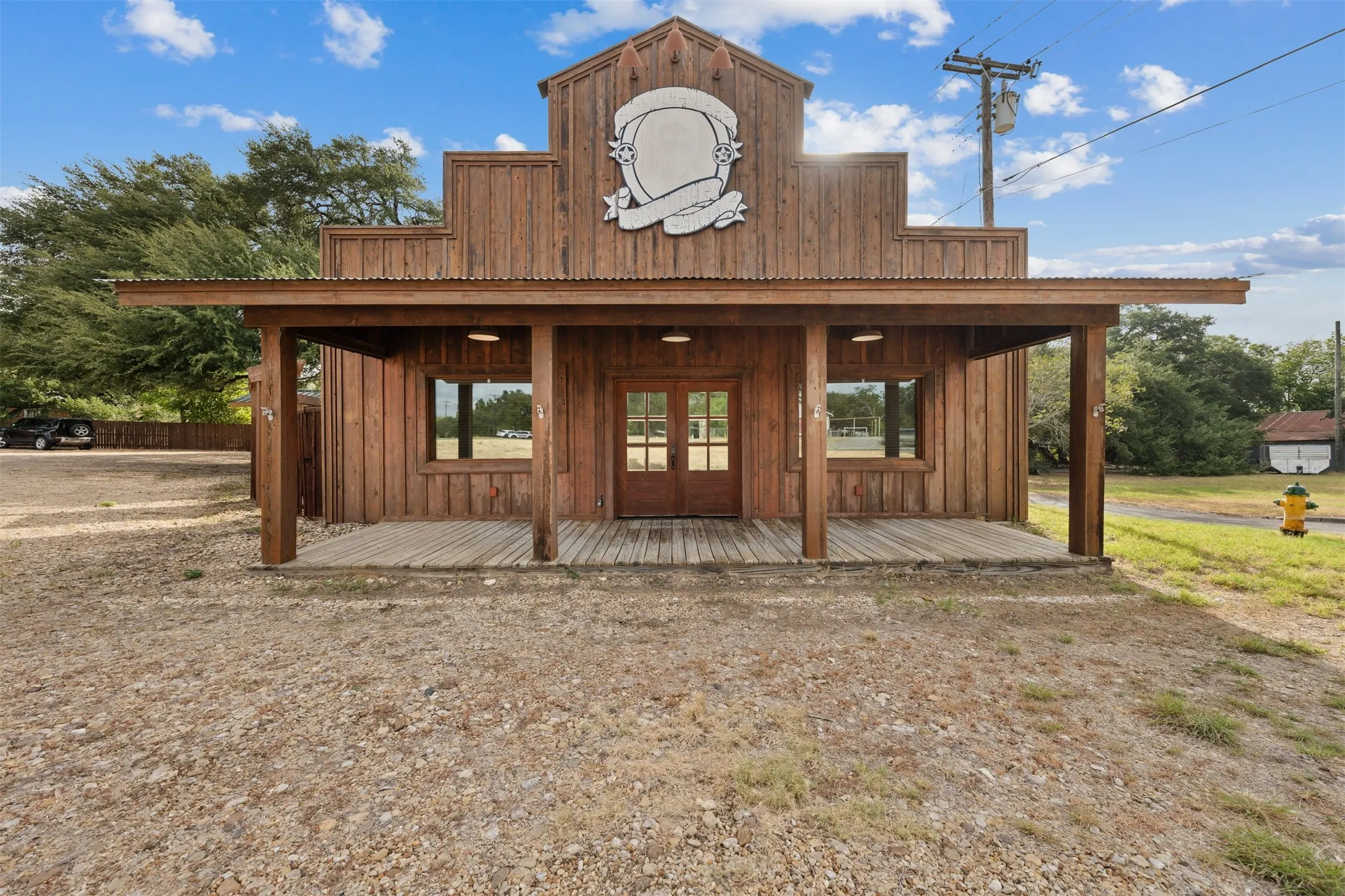 Single Family Residence For Sale in Mc Lennan County , 6401 Rock Creek Road, Waco, Texas 76708, 1 Bedroom, 2 Bathroom, Garage spaces, 3,225 Sqft, built in 1953, mls#21361610, Real Estate Agent in Waco, Homes For Sale in Mc Lennan county, Homes For Sale in Waco, Realtor in Waco Texas, Real Estate Brokerage Independent Realty Texas, Luminita Cordes Realtor