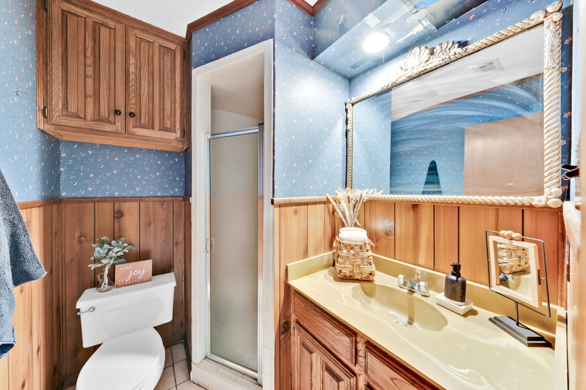 Single Family Residence For Sale in Hopkins County , 8727 S Fm 69, Como, Texas 75431, 3 Bedroom, 3 Bathroom, 2 Garage spaces, 2,040 Sqft, built in 1978, mls#21344013, Real Estate Agent in Como, Homes For Sale in Hopkins county, Homes For Sale in Como, Realtor in Como Texas, Real Estate Brokerage Independent Realty Texas, Luminita Cordes Realtor