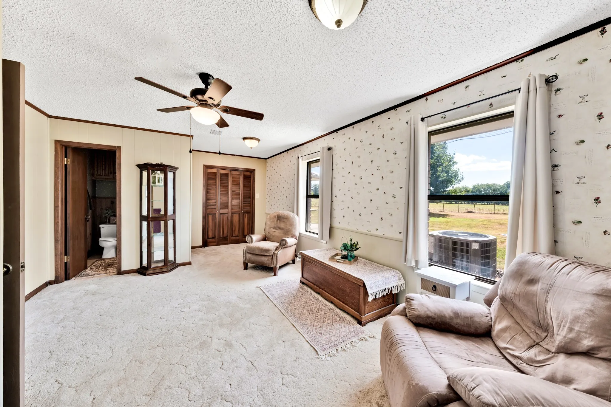 Single Family Residence For Sale in Hopkins County , 8727 S Fm 69, Como, Texas 75431, 3 Bedroom, 3 Bathroom, 2 Garage spaces, 2,040 Sqft, built in 1978, mls#21344013, Real Estate Agent in Como, Homes For Sale in Hopkins county, Homes For Sale in Como, Realtor in Como Texas, Real Estate Brokerage Independent Realty Texas, Luminita Cordes Realtor