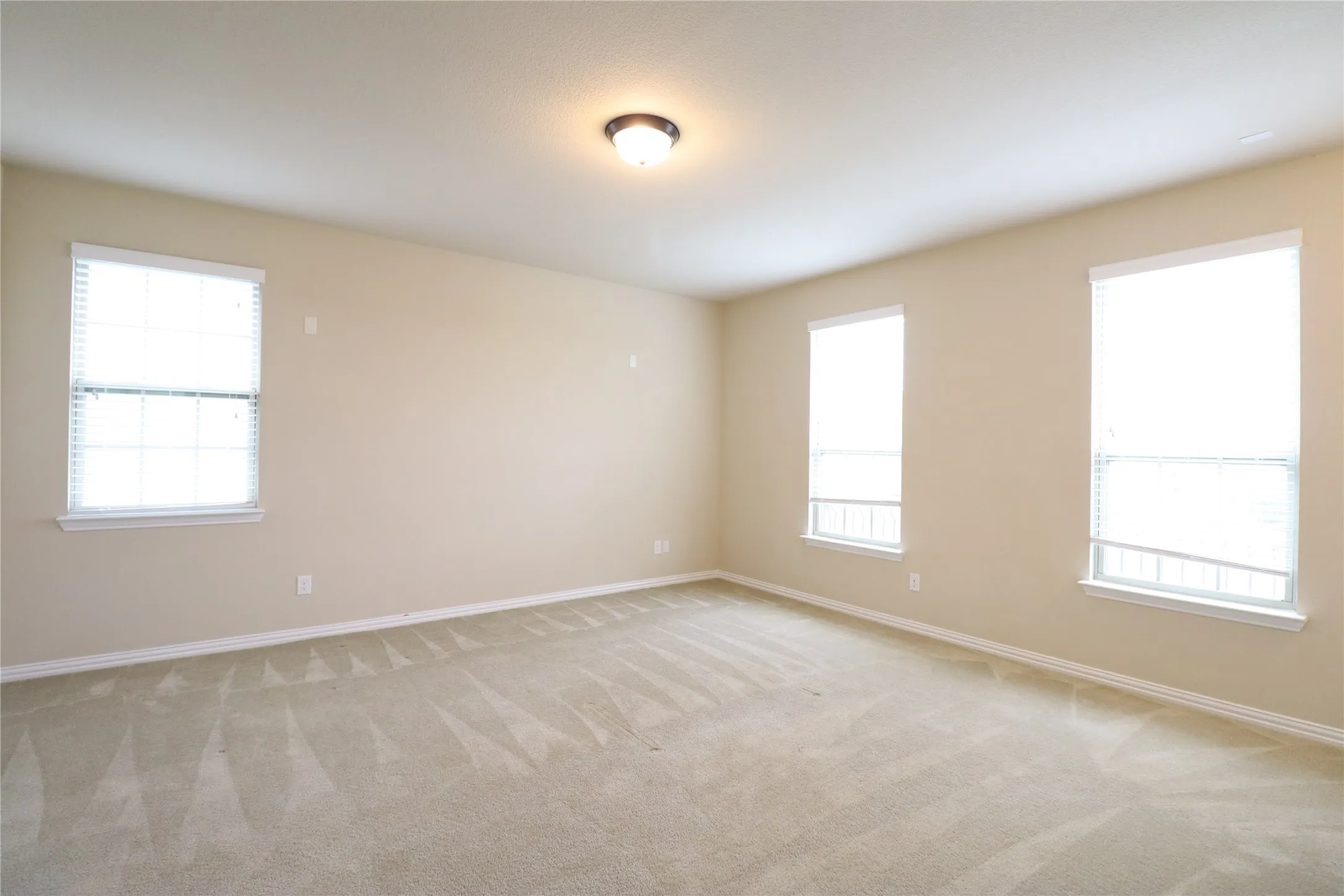 Single Family Residence For Sale in Denton County , 5070 Kerstyn Drive, Frisco, Texas 75036, 5 Bedroom, 4 Bathroom, 2 Garage spaces, 4,986 Sqft, built in 2015, mls#21361801, Real Estate Agent in Frisco, Homes For Sale in Denton county, Homes For Sale in Frisco, Realtor in Frisco Texas, Real Estate Brokerage Independent Realty Texas, Luminita Cordes Realtor