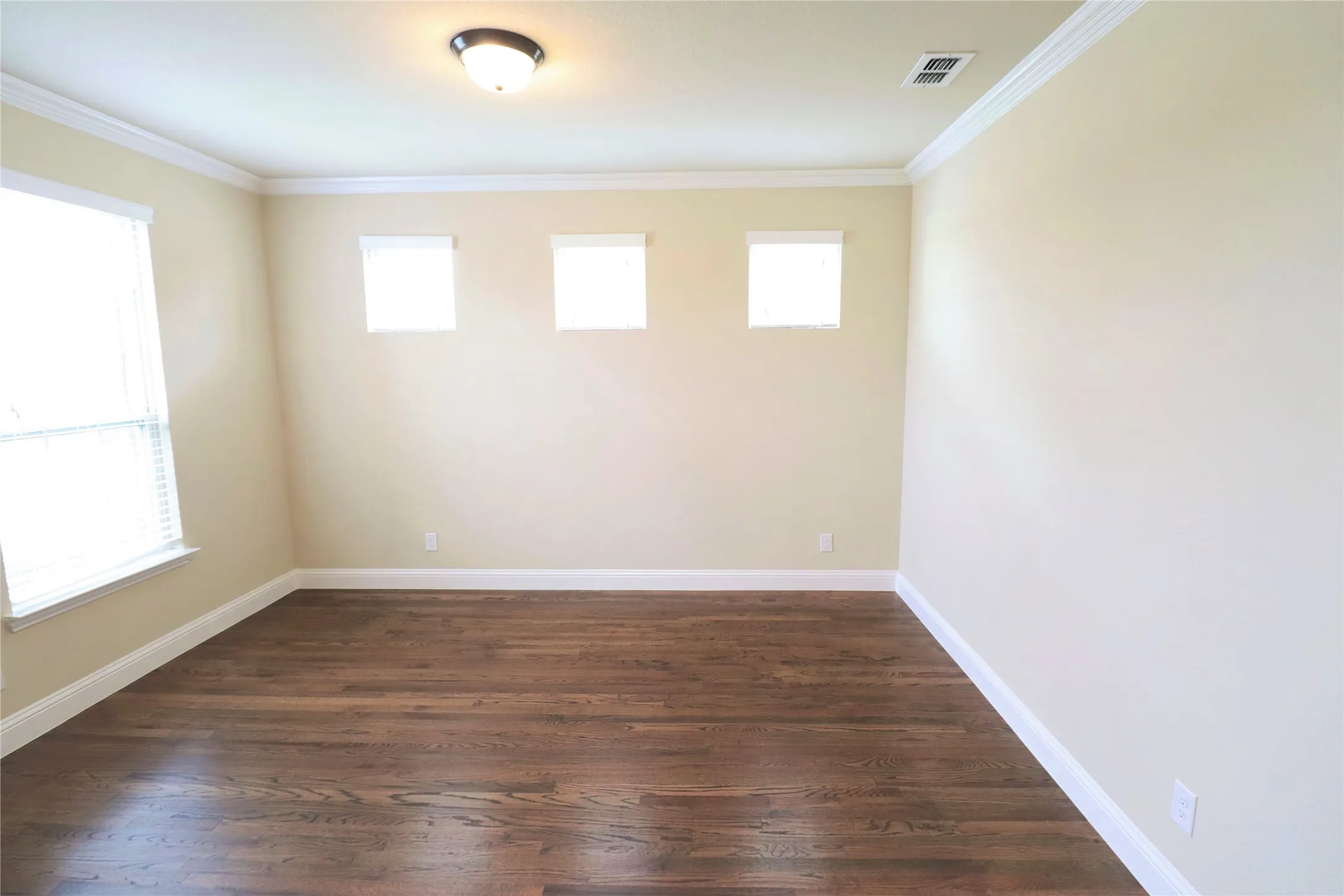 Single Family Residence For Sale in Denton County , 5070 Kerstyn Drive, Frisco, Texas 75036, 5 Bedroom, 4 Bathroom, 2 Garage spaces, 4,986 Sqft, built in 2015, mls#21361801, Real Estate Agent in Frisco, Homes For Sale in Denton county, Homes For Sale in Frisco, Realtor in Frisco Texas, Real Estate Brokerage Independent Realty Texas, Luminita Cordes Realtor