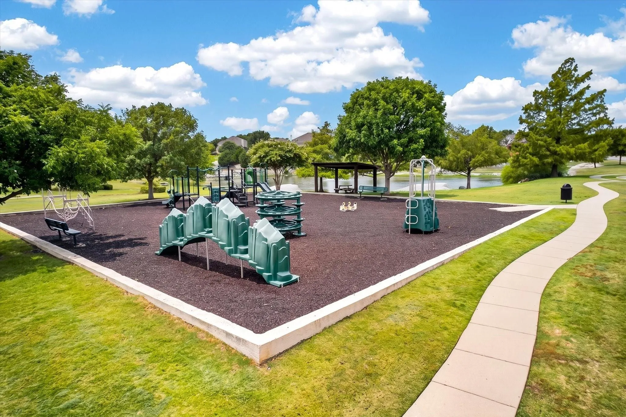 Single Family Residence For Sale in Collin County , 14779 Blakehill Drive, Frisco, Texas 75035, 4 Bedroom, 3 Bathroom, 2 Garage spaces, 3,074 Sqft, built in 2004, mls#21361461, Real Estate Agent in Frisco, Homes For Sale in Collin county, Homes For Sale in Frisco, Realtor in Frisco Texas, Real Estate Brokerage Independent Realty Texas, Luminita Cordes Realtor