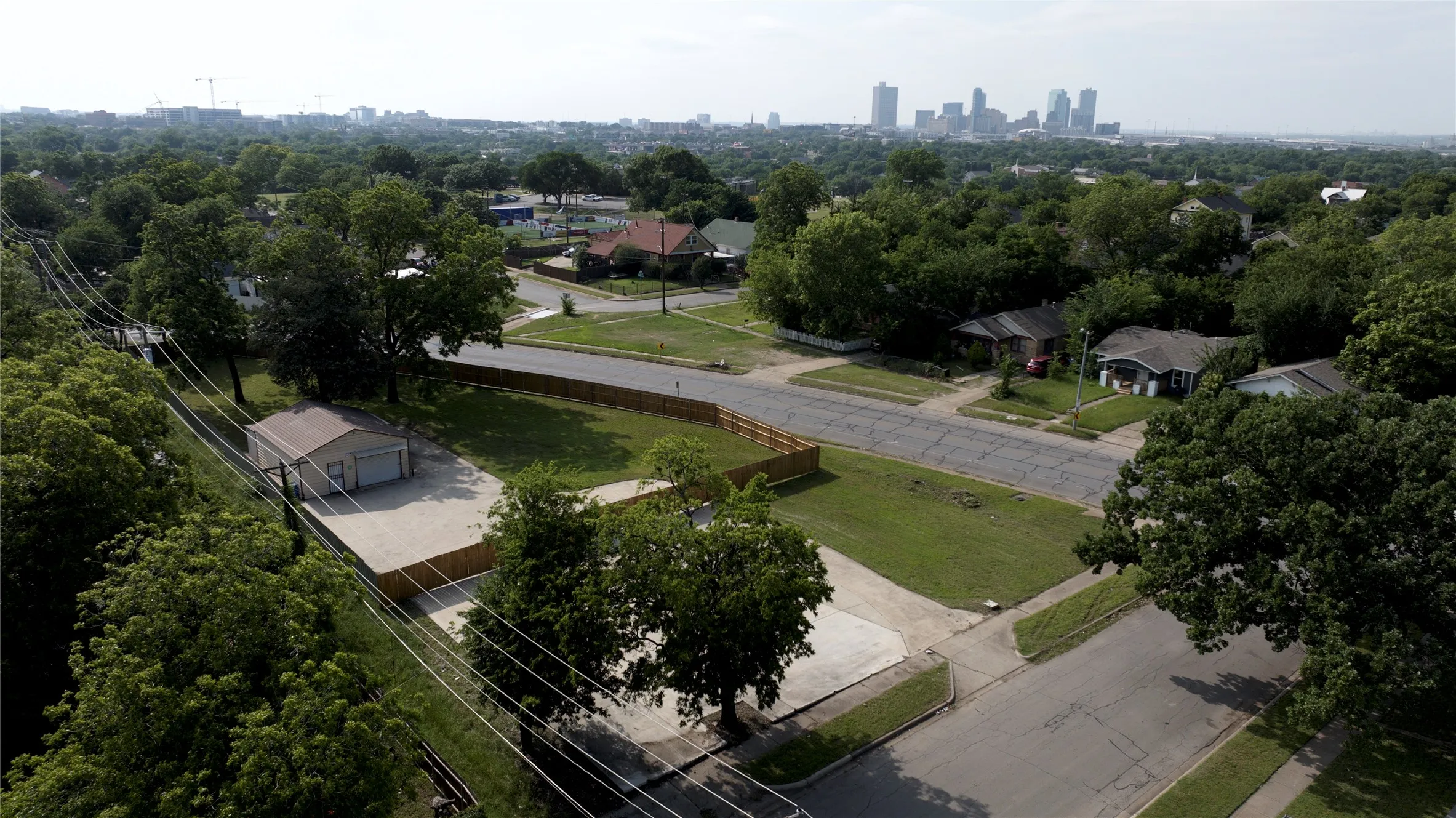 Unimproved Land For Sale in Tarrant County , 1264 E Maddox Avenue, Fort Worth, Texas 76104, 0, 0, Garage spaces, 0 Sqft, built in 0, mls#21362375, Real Estate Agent in Fort Worth, Homes For Sale in Tarrant county, Homes For Sale in Fort Worth, Realtor in Fort Worth Texas, Real Estate Brokerage Independent Realty Texas, Luminita Cordes Realtor