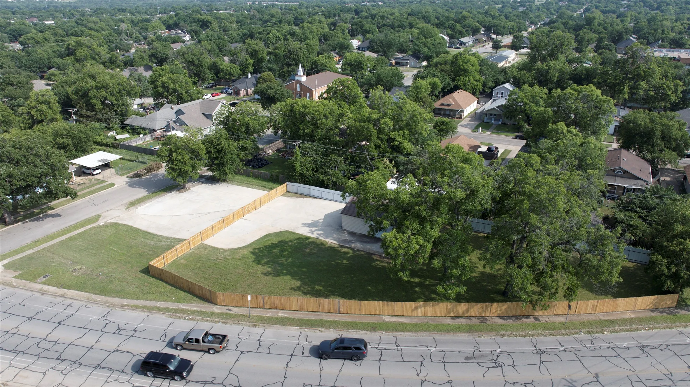 Unimproved Land For Sale in Tarrant County , 1264 E Maddox Avenue, Fort Worth, Texas 76104, 0, 0, Garage spaces, 0 Sqft, built in 0, mls#21362375, Real Estate Agent in Fort Worth, Homes For Sale in Tarrant county, Homes For Sale in Fort Worth, Realtor in Fort Worth Texas, Real Estate Brokerage Independent Realty Texas, Luminita Cordes Realtor