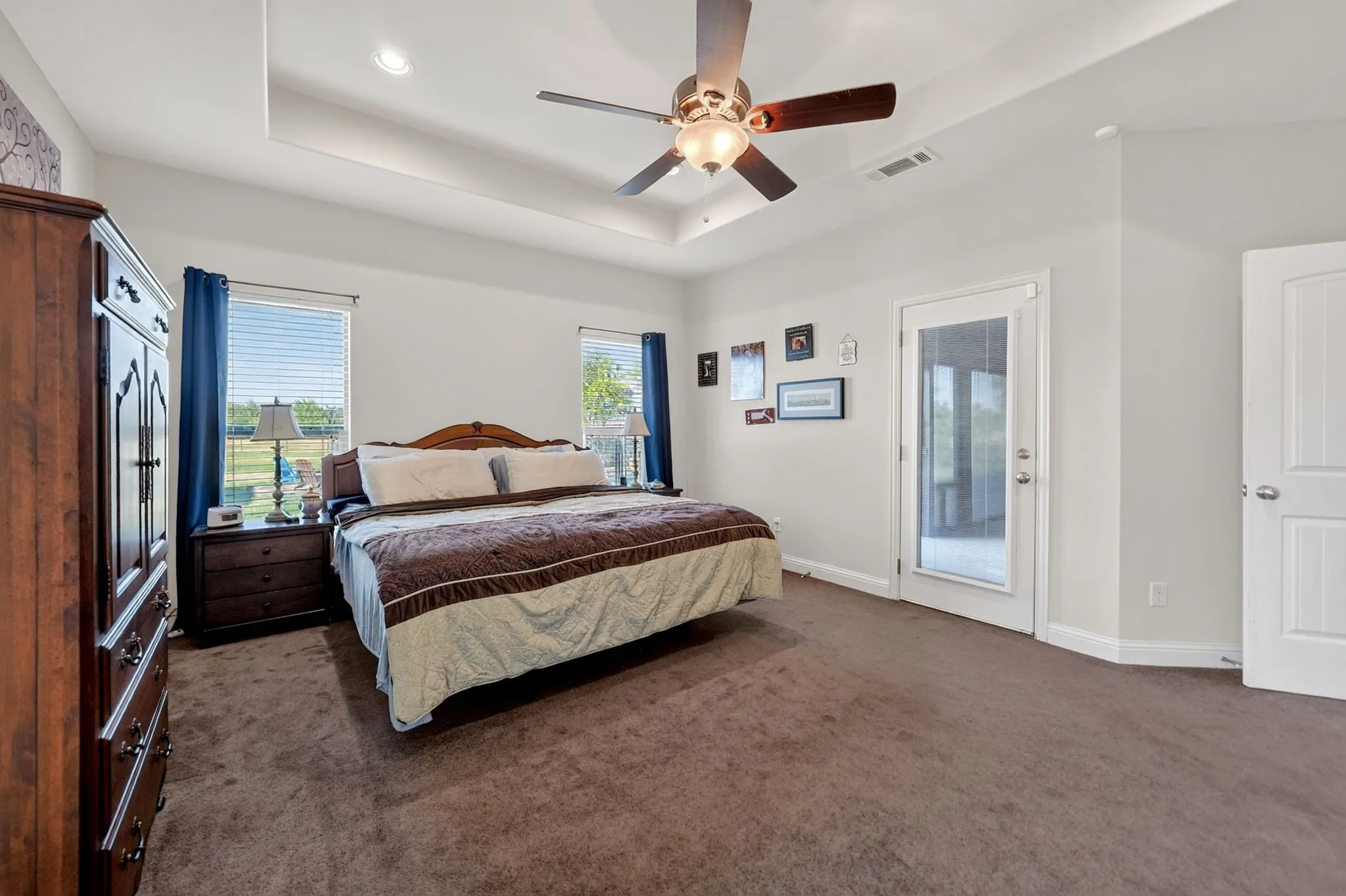 Single Family Residence For Sale in Rockwall County , 6220 Pinon Trail, Royse City, Texas 75189, 4 Bedroom, 3 Bathroom, 2 Garage spaces, 2,776 Sqft, built in 2009, mls#21362305, Real Estate Agent in Royse City, Homes For Sale in Rockwall county, Homes For Sale in Royse City, Realtor in Royse City Texas, Real Estate Brokerage Independent Realty Texas, Luminita Cordes Realtor