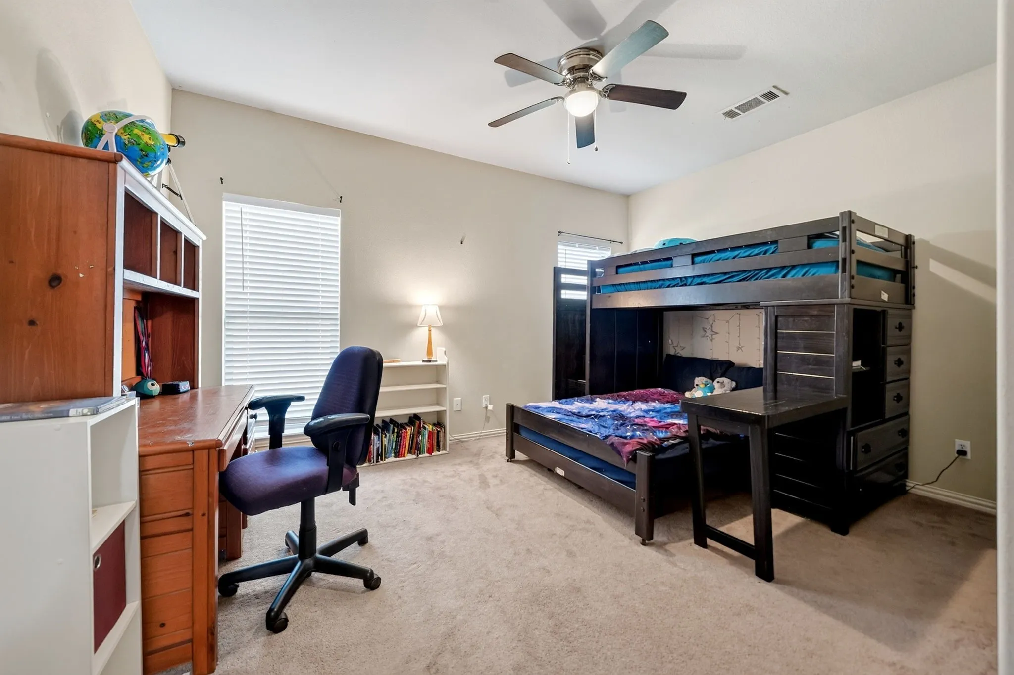 Single Family Residence For Sale in Rockwall County , 6220 Pinon Trail, Royse City, Texas 75189, 4 Bedroom, 3 Bathroom, 2 Garage spaces, 2,776 Sqft, built in 2009, mls#21362305, Real Estate Agent in Royse City, Homes For Sale in Rockwall county, Homes For Sale in Royse City, Realtor in Royse City Texas, Real Estate Brokerage Independent Realty Texas, Luminita Cordes Realtor