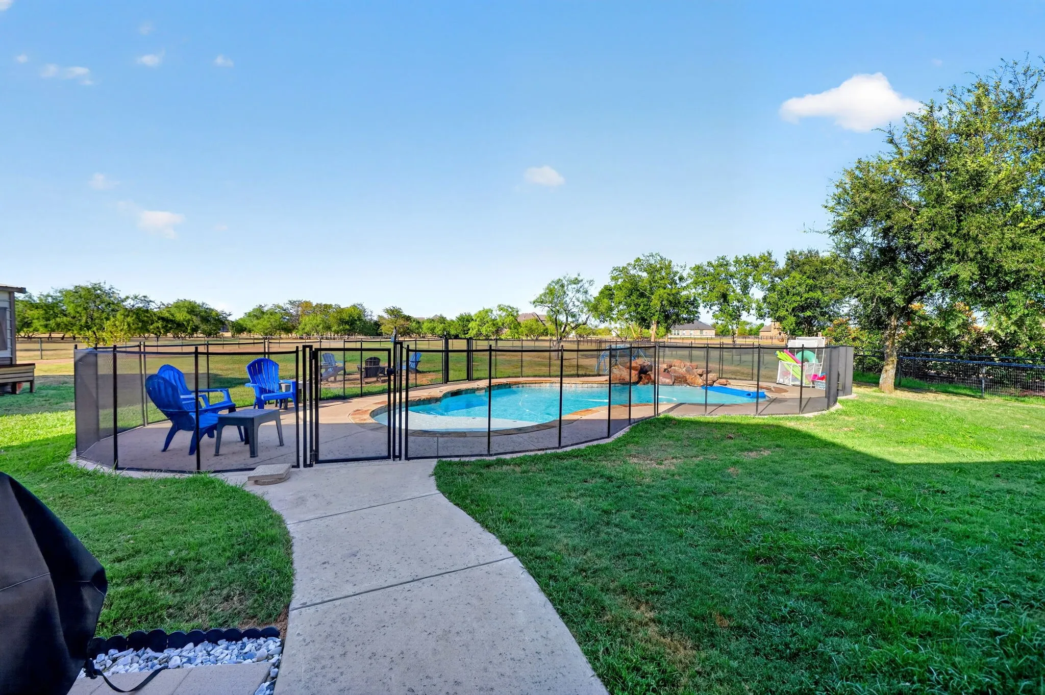 Single Family Residence For Sale in Rockwall County , 6220 Pinon Trail, Royse City, Texas 75189, 4 Bedroom, 3 Bathroom, 2 Garage spaces, 2,776 Sqft, built in 2009, mls#21362305, Real Estate Agent in Royse City, Homes For Sale in Rockwall county, Homes For Sale in Royse City, Realtor in Royse City Texas, Real Estate Brokerage Independent Realty Texas, Luminita Cordes Realtor
