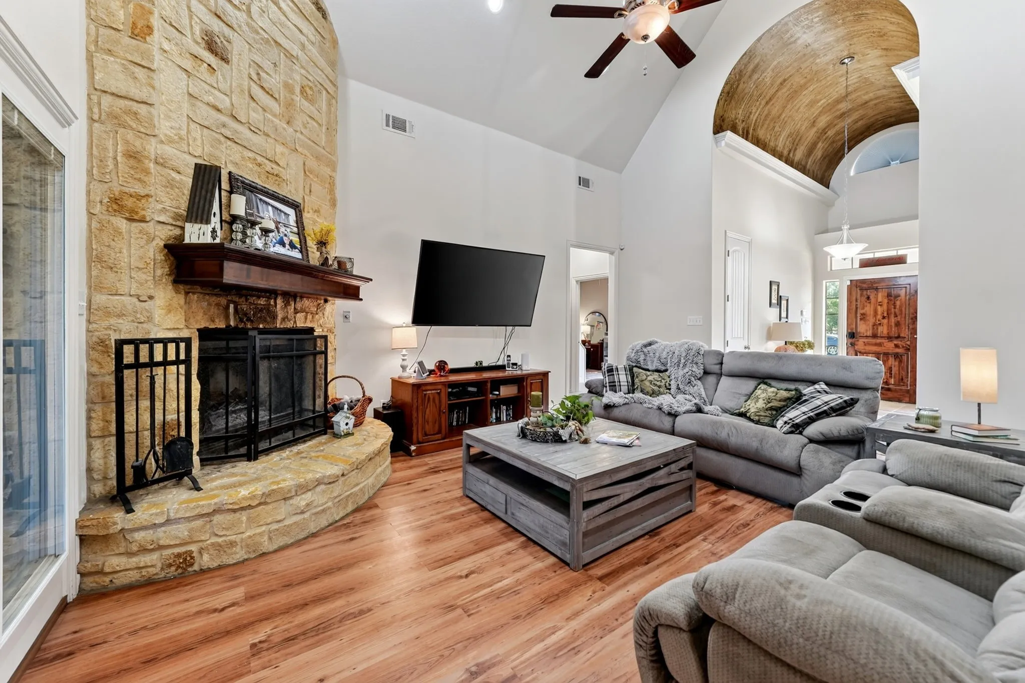 Single Family Residence For Sale in Rockwall County , 6220 Pinon Trail, Royse City, Texas 75189, 4 Bedroom, 3 Bathroom, 2 Garage spaces, 2,776 Sqft, built in 2009, mls#21362305, Real Estate Agent in Royse City, Homes For Sale in Rockwall county, Homes For Sale in Royse City, Realtor in Royse City Texas, Real Estate Brokerage Independent Realty Texas, Luminita Cordes Realtor
