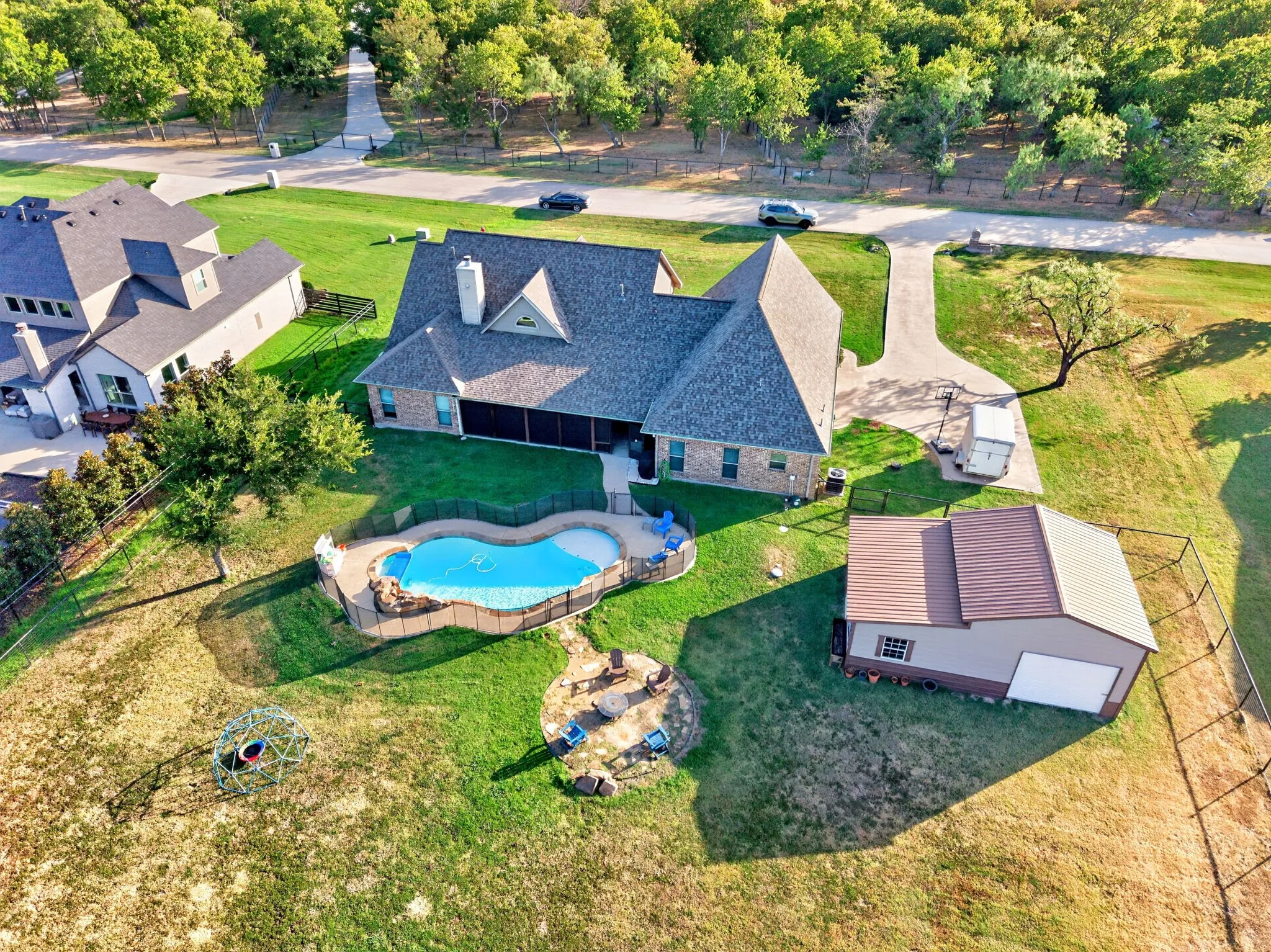 Single Family Residence For Sale in Rockwall County , 6220 Pinon Trail, Royse City, Texas 75189, 4 Bedroom, 3 Bathroom, 2 Garage spaces, 2,776 Sqft, built in 2009, mls#21362305, Real Estate Agent in Royse City, Homes For Sale in Rockwall county, Homes For Sale in Royse City, Realtor in Royse City Texas, Real Estate Brokerage Independent Realty Texas, Luminita Cordes Realtor