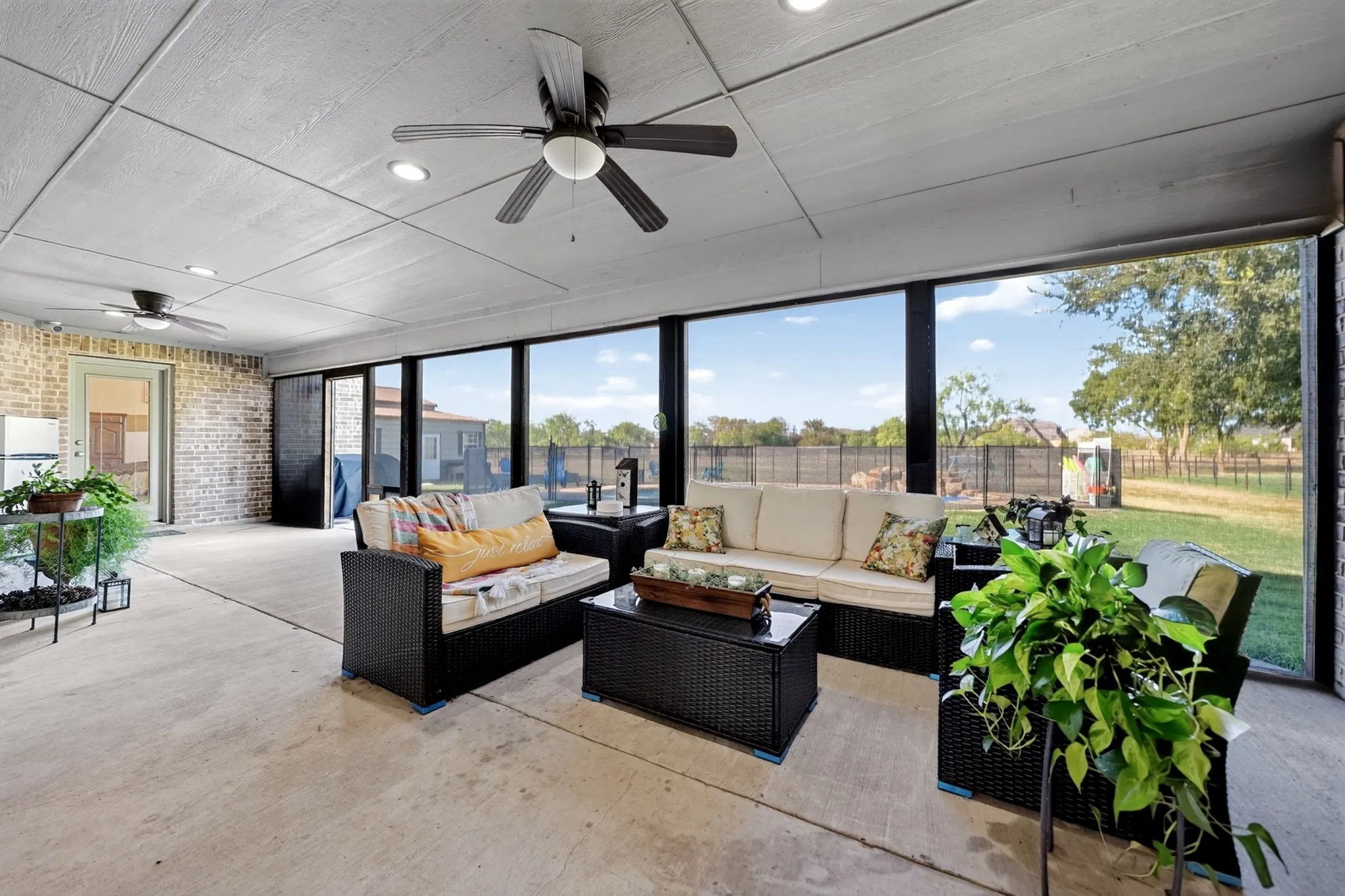 Single Family Residence For Sale in Rockwall County , 6220 Pinon Trail, Royse City, Texas 75189, 4 Bedroom, 3 Bathroom, 2 Garage spaces, 2,776 Sqft, built in 2009, mls#21362305, Real Estate Agent in Royse City, Homes For Sale in Rockwall county, Homes For Sale in Royse City, Realtor in Royse City Texas, Real Estate Brokerage Independent Realty Texas, Luminita Cordes Realtor