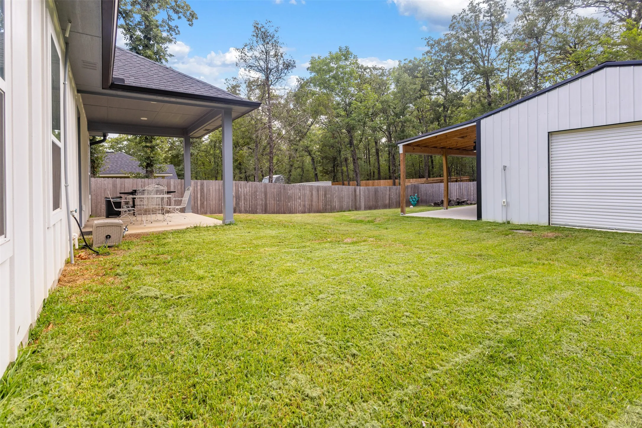 Single Family Residence For Sale in Henderson County , 286 Harris Boulevard, Malakoff, Texas 75147, 3 Bedroom, 2 Bathroom, Garage spaces, 1,200 Sqft, built in 2024, Price $259,000, mls#21362368, Real Estate Agent in Malakoff, Homes For Sale in Henderson county, Homes For Sale in Malakoff, Realtor in Malakoff Texas, Real Estate Brokerage Independent Realty Texas, Luminita Cordes Realtor