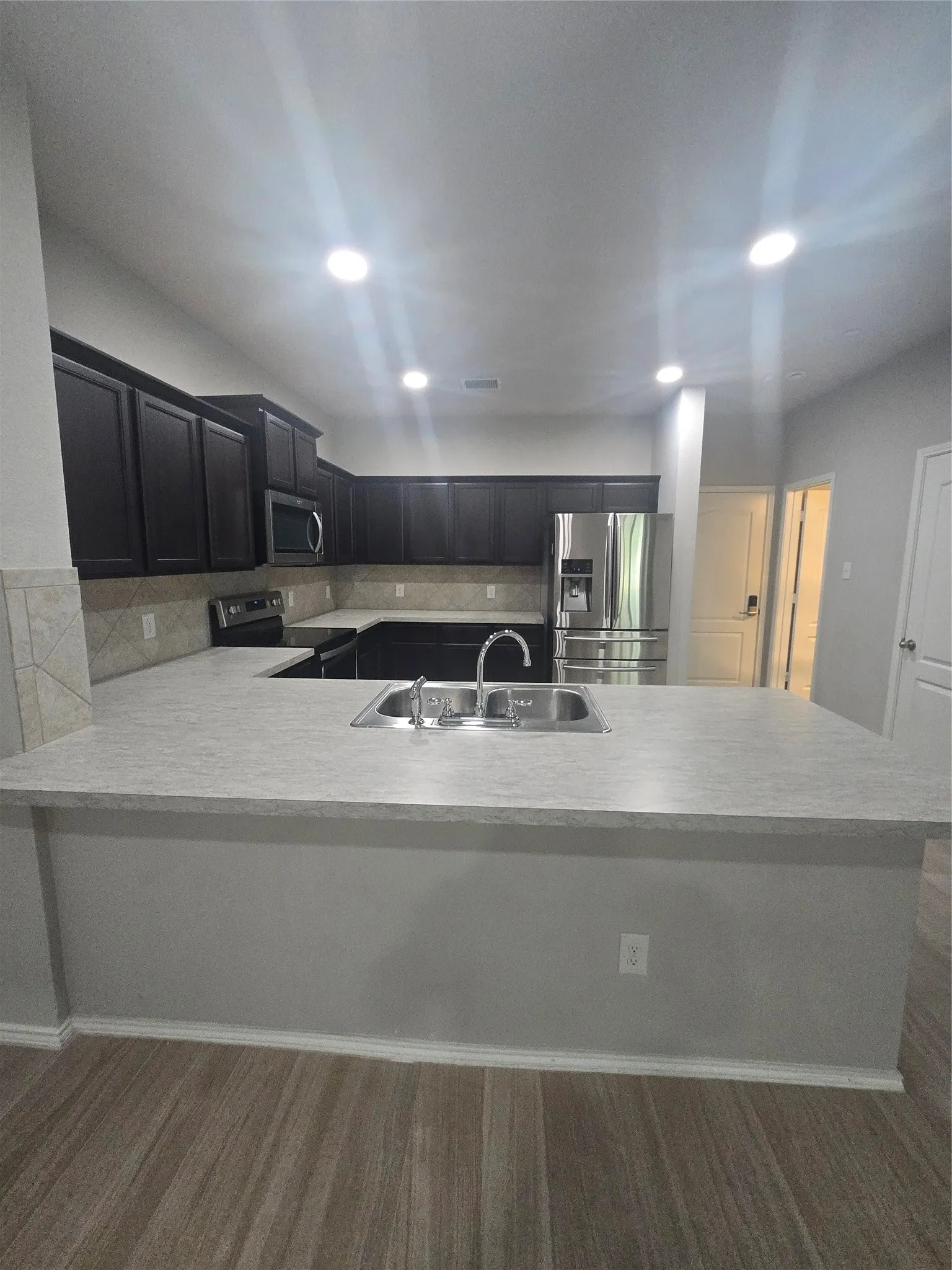 Townhouse For Rent in Denton County , 3308 Becker Drive, Denton, Texas 76207, 3 Bedroom, 3 Bathroom, 2 Garage spaces, 1,726 Sqft, built in 2019, mls#21362267, Real Estate Agent in Denton, Homes For Rent in Denton county, Homes For Rent in Denton, Realtor in Denton Texas, Real Estate Brokerage Independent Realty Texas, Luminita Cordes Realtor