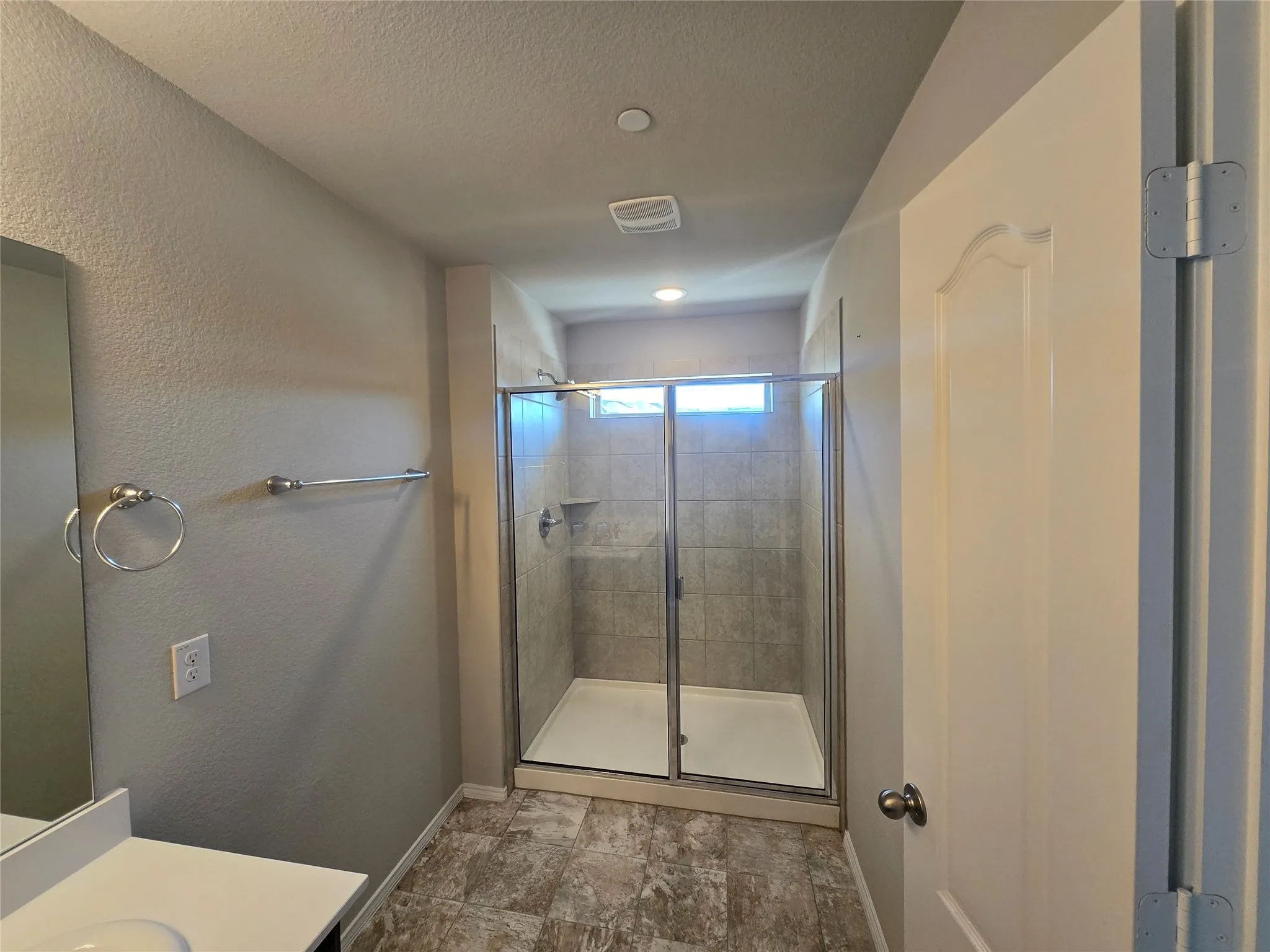Townhouse For Rent in Denton County , 3308 Becker Drive, Denton, Texas 76207, 3 Bedroom, 3 Bathroom, 2 Garage spaces, 1,726 Sqft, built in 2019, mls#21362267, Real Estate Agent in Denton, Homes For Rent in Denton county, Homes For Rent in Denton, Realtor in Denton Texas, Real Estate Brokerage Independent Realty Texas, Luminita Cordes Realtor