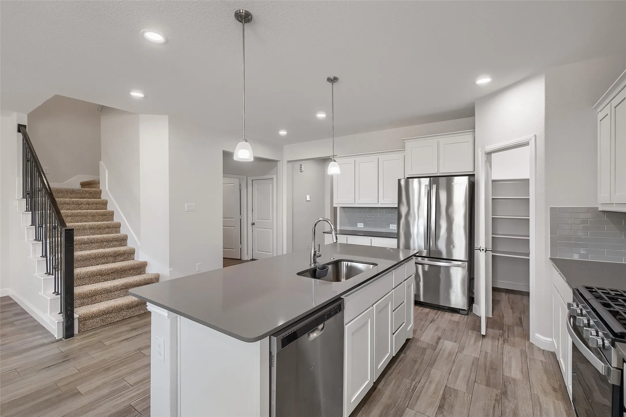 Single Family Residence For Sale in Denton County , 2312 Mockingbird Court, Northlake, Texas 76247, 4 Bedroom, 4 Bathroom, 2 Garage spaces, 2,782 Sqft, built in 2021, mls#21361764, Real Estate Agent in Northlake, Homes For Sale in Denton county, Homes For Sale in Northlake, Realtor in Northlake Texas, Real Estate Brokerage Independent Realty Texas, Luminita Cordes Realtor