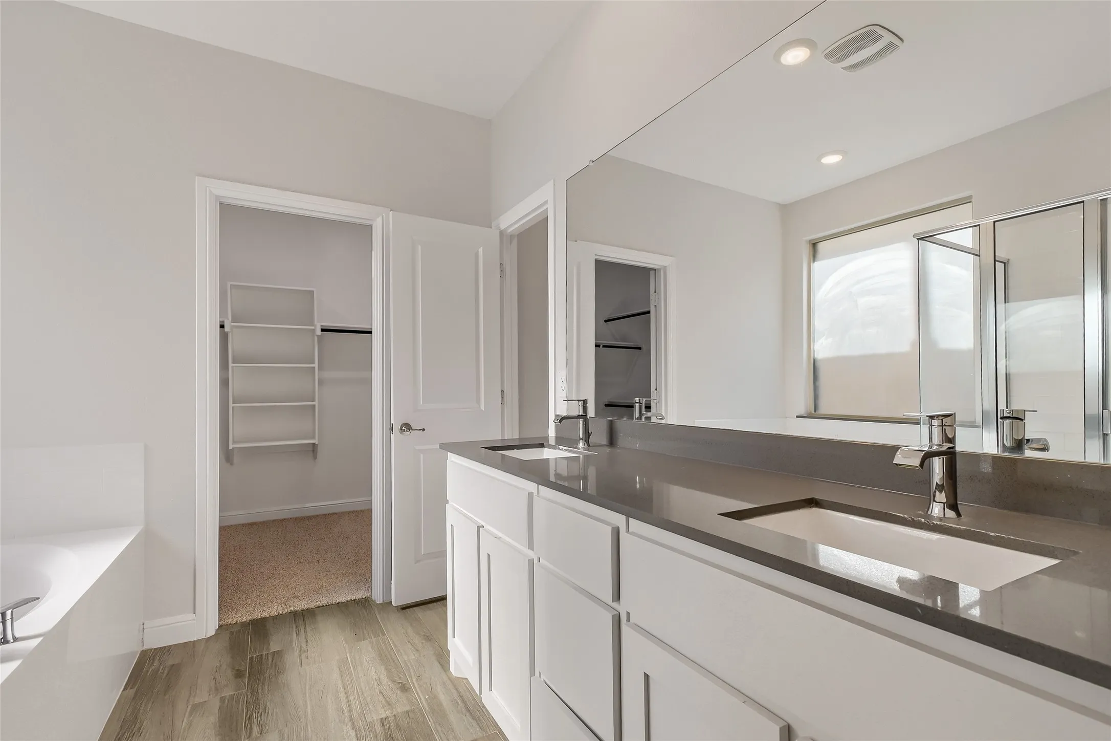 Single Family Residence For Sale in Denton County , 2312 Mockingbird Court, Northlake, Texas 76247, 4 Bedroom, 4 Bathroom, 2 Garage spaces, 2,782 Sqft, built in 2021, mls#21361764, Real Estate Agent in Northlake, Homes For Sale in Denton county, Homes For Sale in Northlake, Realtor in Northlake Texas, Real Estate Brokerage Independent Realty Texas, Luminita Cordes Realtor