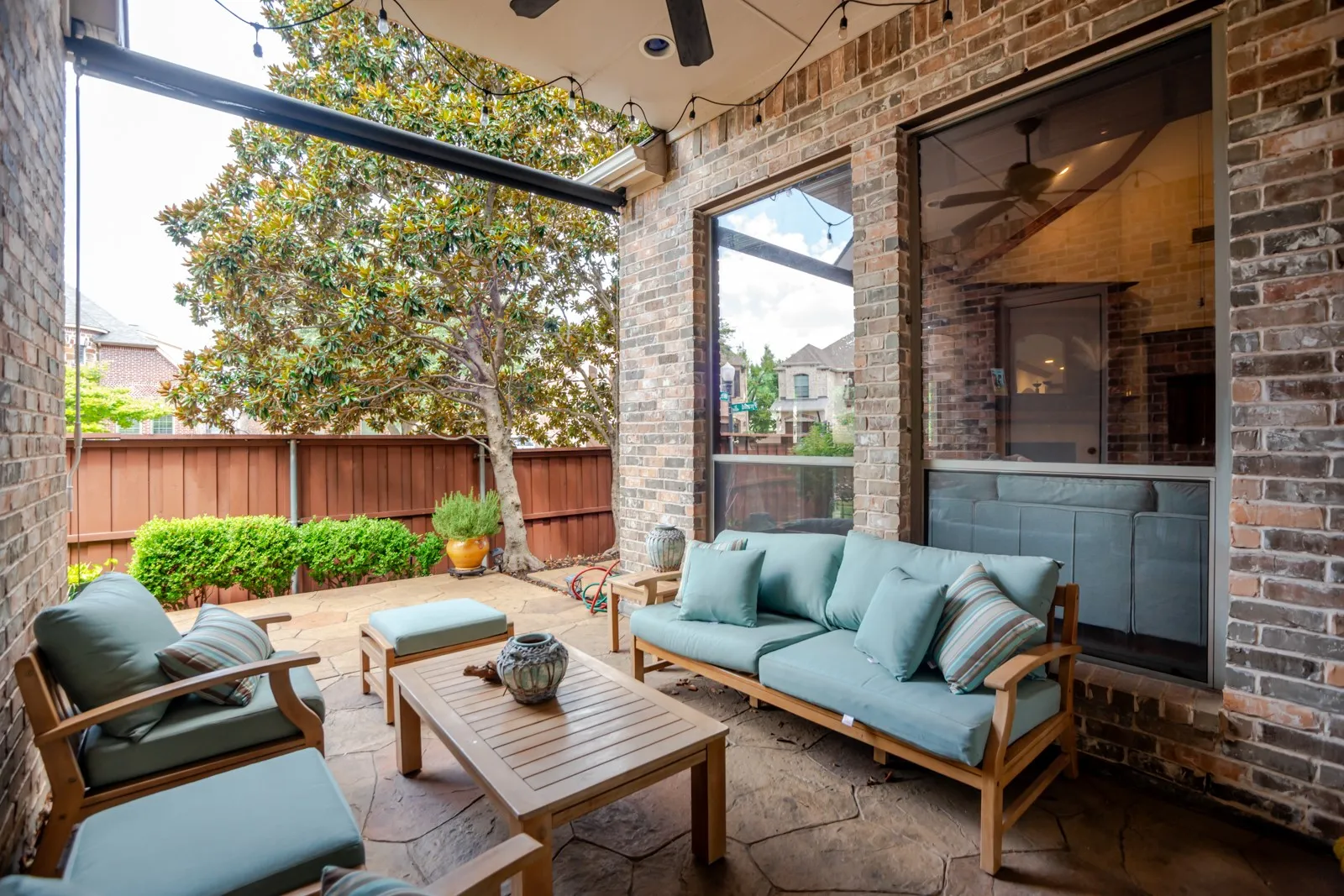 Single Family Residence For Sale in Collin County , 4821 Pyramid Drive, Plano, Texas 75093, 3 Bedroom, 3 Bathroom, 2 Garage spaces, 2,890 Sqft, built in 2006, mls#21358014, Real Estate Agent in Plano, Homes For Sale in Collin county, Homes For Sale in Plano, Realtor in Plano Texas, Real Estate Brokerage Independent Realty Texas, Luminita Cordes Realtor