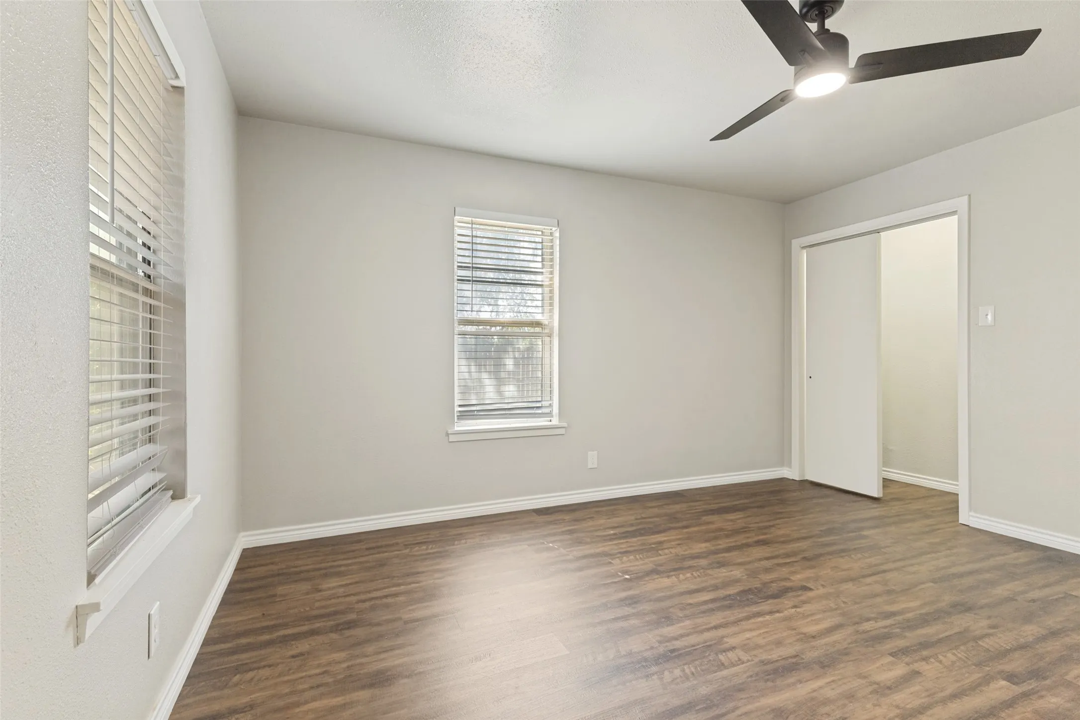Single Family Residence For Sale in Tarrant County , 3021 Edith Lane, Haltom City, Texas 76117, 3 Bedroom, 2 Bathroom, 1 Garage spaces, 1,344 Sqft, built in 1956, mls#21356646, Real Estate Agent in Haltom City, Homes For Sale in Tarrant county, Homes For Sale in Haltom City, Realtor in Haltom City Texas, Real Estate Brokerage Independent Realty Texas, Luminita Cordes Realtor