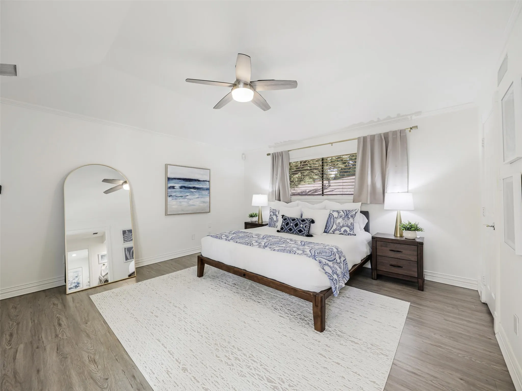 Single Family Residence For Sale in Dallas County , 13436 Forestway Drive, Dallas, Texas 75240, 3 Bedroom, 3 Bathroom, 2 Garage spaces, 2,909 Sqft, built in 1968, mls#21361307, Real Estate Agent in Dallas, Homes For Sale in Dallas county, Homes For Sale in Dallas, Realtor in Dallas Texas, Real Estate Brokerage Independent Realty Texas, Luminita Cordes Realtor