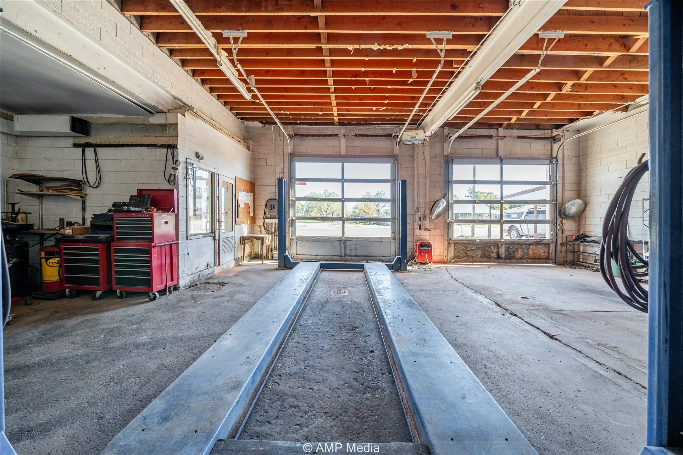 Industrial For Sale in Jones County , 413 N Swenson Street, Stamford, Texas 79553, 0, 0, Garage spaces, 0 Sqft, built in 1950, Price $79,000, mls#21362405, Real Estate Agent in Stamford, Homes For Sale in Jones county, Homes For Sale in Stamford, Realtor in Stamford Texas, Real Estate Brokerage Independent Realty Texas, Luminita Cordes Realtor