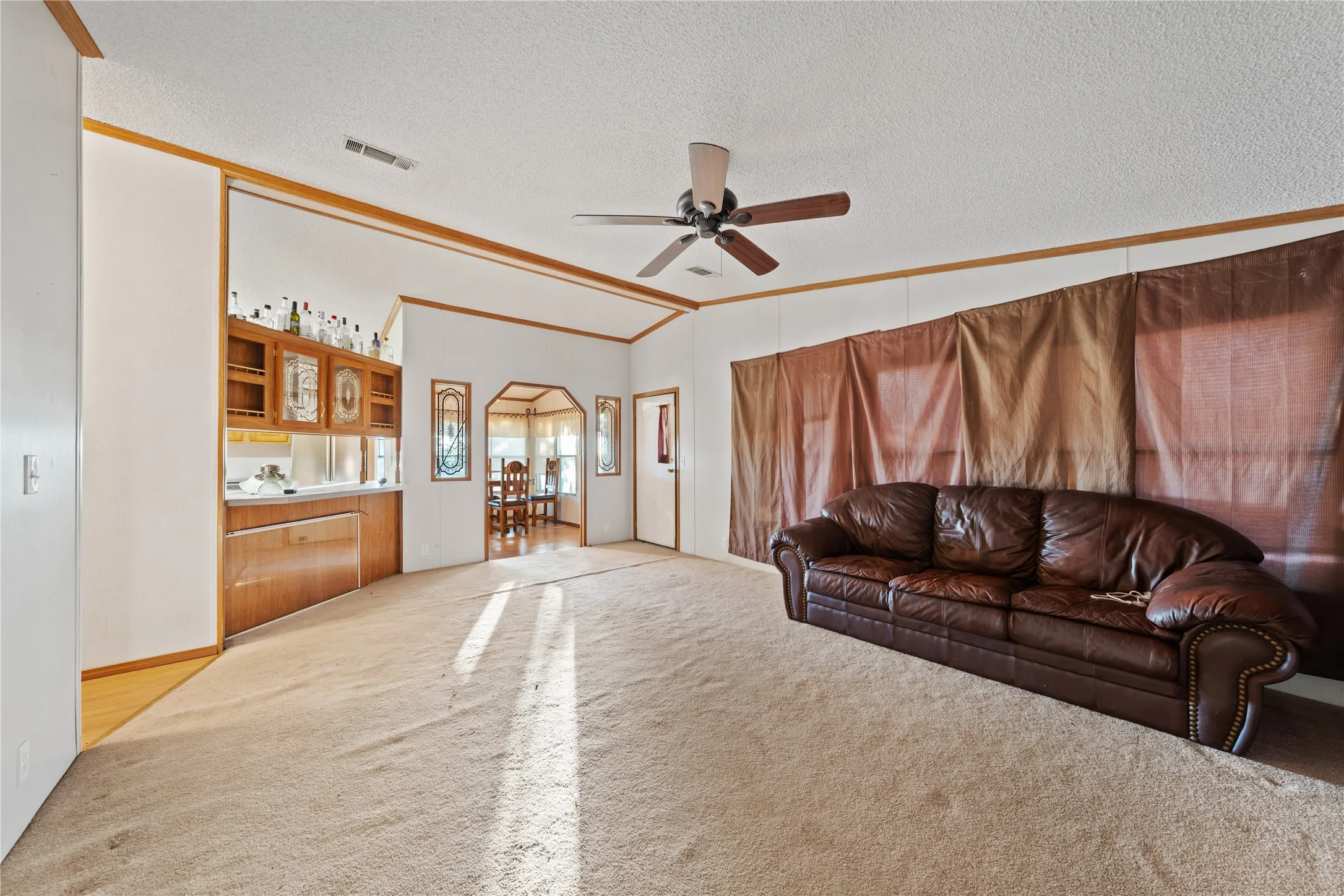 Mobile Home For Sale in Mc Lennan County , 2641 Pleasant Run, Crawford, Texas 76689, 3 Bedroom, 2 Bathroom, 2 Garage spaces, 2,048 Sqft, built in 1993, mls#21361904, Real Estate Agent in Crawford, Homes For Sale in Mc Lennan county, Homes For Sale in Crawford, Realtor in Crawford Texas, Real Estate Brokerage Independent Realty Texas, Luminita Cordes Realtor