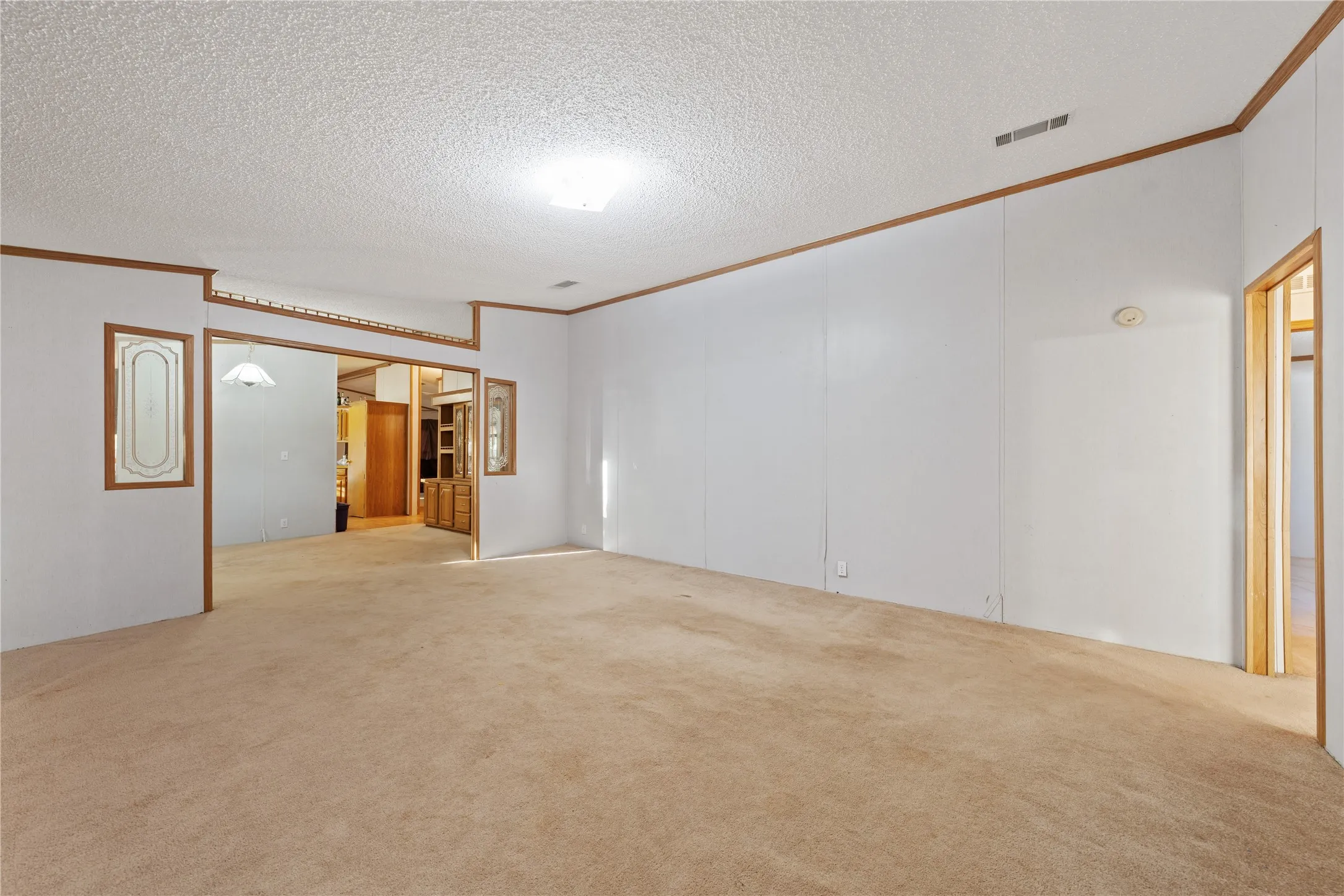 Mobile Home For Sale in Mc Lennan County , 2641 Pleasant Run, Crawford, Texas 76689, 3 Bedroom, 2 Bathroom, 2 Garage spaces, 2,048 Sqft, built in 1993, mls#21361904, Real Estate Agent in Crawford, Homes For Sale in Mc Lennan county, Homes For Sale in Crawford, Realtor in Crawford Texas, Real Estate Brokerage Independent Realty Texas, Luminita Cordes Realtor