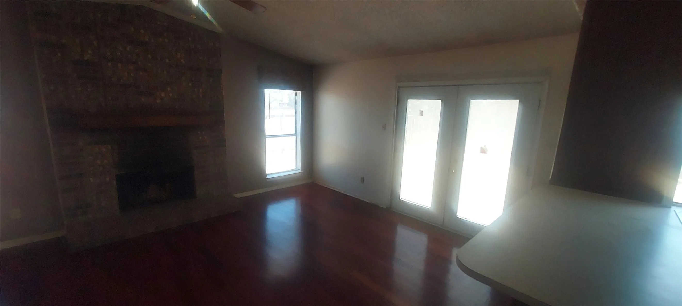 Single Family Residence For Sale in Dallas County , 4102 Blacksmith Drive, Garland, Texas 75044, 3 Bedroom, 2 Bathroom, 2 Garage spaces, 1,764 Sqft, built in 1986, mls#21298473, Real Estate Agent in Garland, Homes For Sale in Dallas county, Homes For Sale in Garland, Realtor in Garland Texas, Real Estate Brokerage Independent Realty Texas, Luminita Cordes Realtor