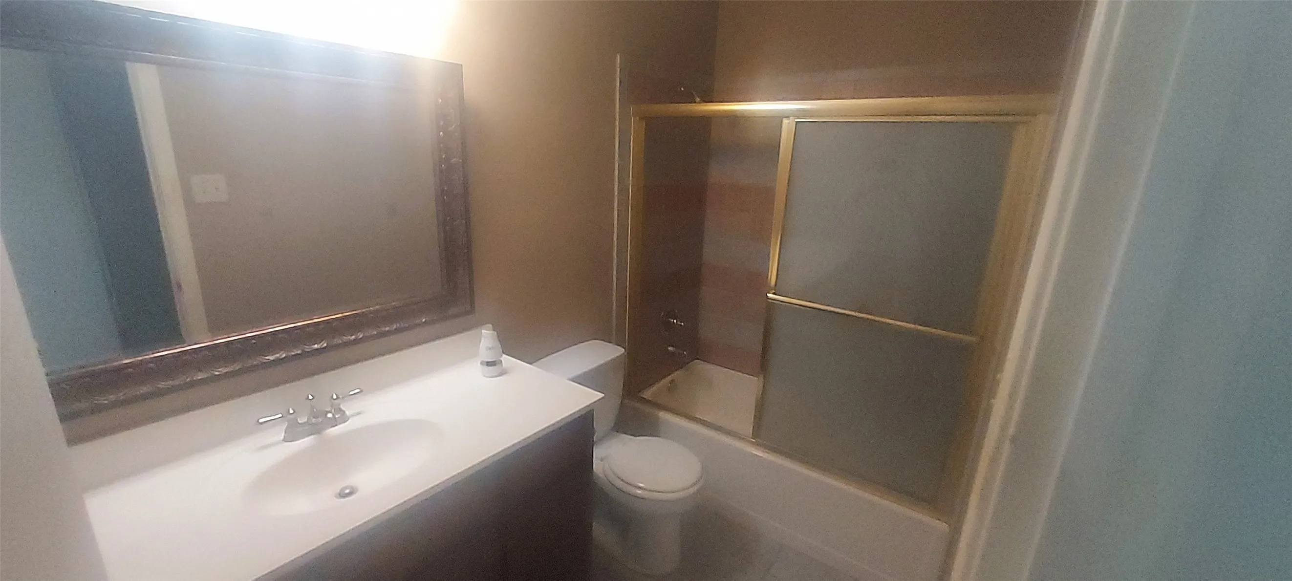 Single Family Residence For Sale in Dallas County , 4102 Blacksmith Drive, Garland, Texas 75044, 3 Bedroom, 2 Bathroom, 2 Garage spaces, 1,764 Sqft, built in 1986, mls#21298473, Real Estate Agent in Garland, Homes For Sale in Dallas county, Homes For Sale in Garland, Realtor in Garland Texas, Real Estate Brokerage Independent Realty Texas, Luminita Cordes Realtor