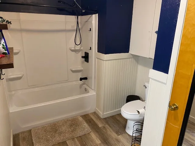 Single Family Residence For Sale in Erath County , 7960 W Fm 8, Stephenville, Texas 76401, 3 Bedroom, 2 Bathroom, 2 Garage spaces, 1,904 Sqft, built in 1965, Price $650,000, mls#21362410, Real Estate Agent in Stephenville, Homes For Sale in Erath county, Homes For Sale in Stephenville, Realtor in Stephenville Texas, Real Estate Brokerage Independent Realty Texas, Luminita Cordes Realtor