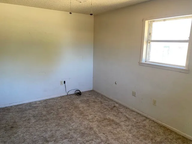 Single Family Residence For Sale in Erath County , 7960 W Fm 8, Stephenville, Texas 76401, 3 Bedroom, 2 Bathroom, 2 Garage spaces, 1,904 Sqft, built in 1965, Price $650,000, mls#21362410, Real Estate Agent in Stephenville, Homes For Sale in Erath county, Homes For Sale in Stephenville, Realtor in Stephenville Texas, Real Estate Brokerage Independent Realty Texas, Luminita Cordes Realtor
